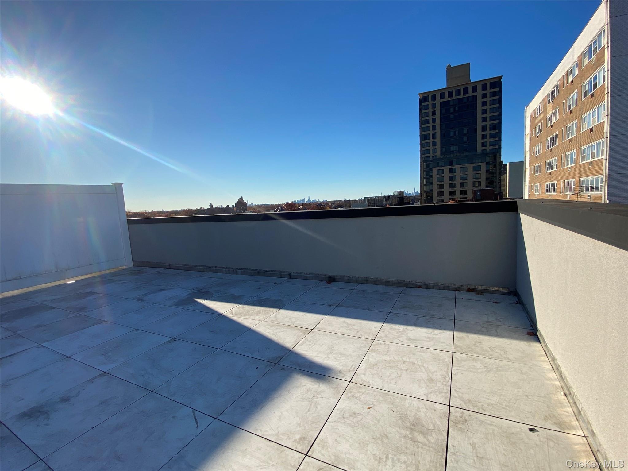 Condo 72nd  Queens, NY 11375, MLS-978632-17