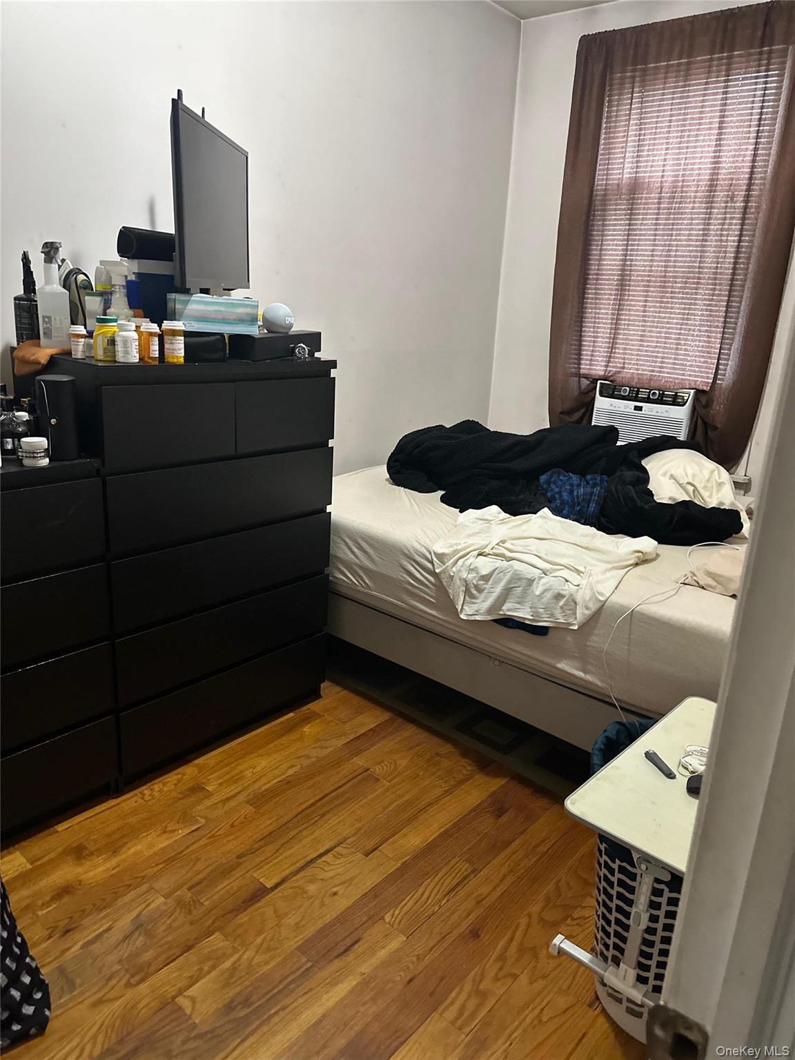 Single Family Crossbay Queens, NY 11417, MLS-978648-8