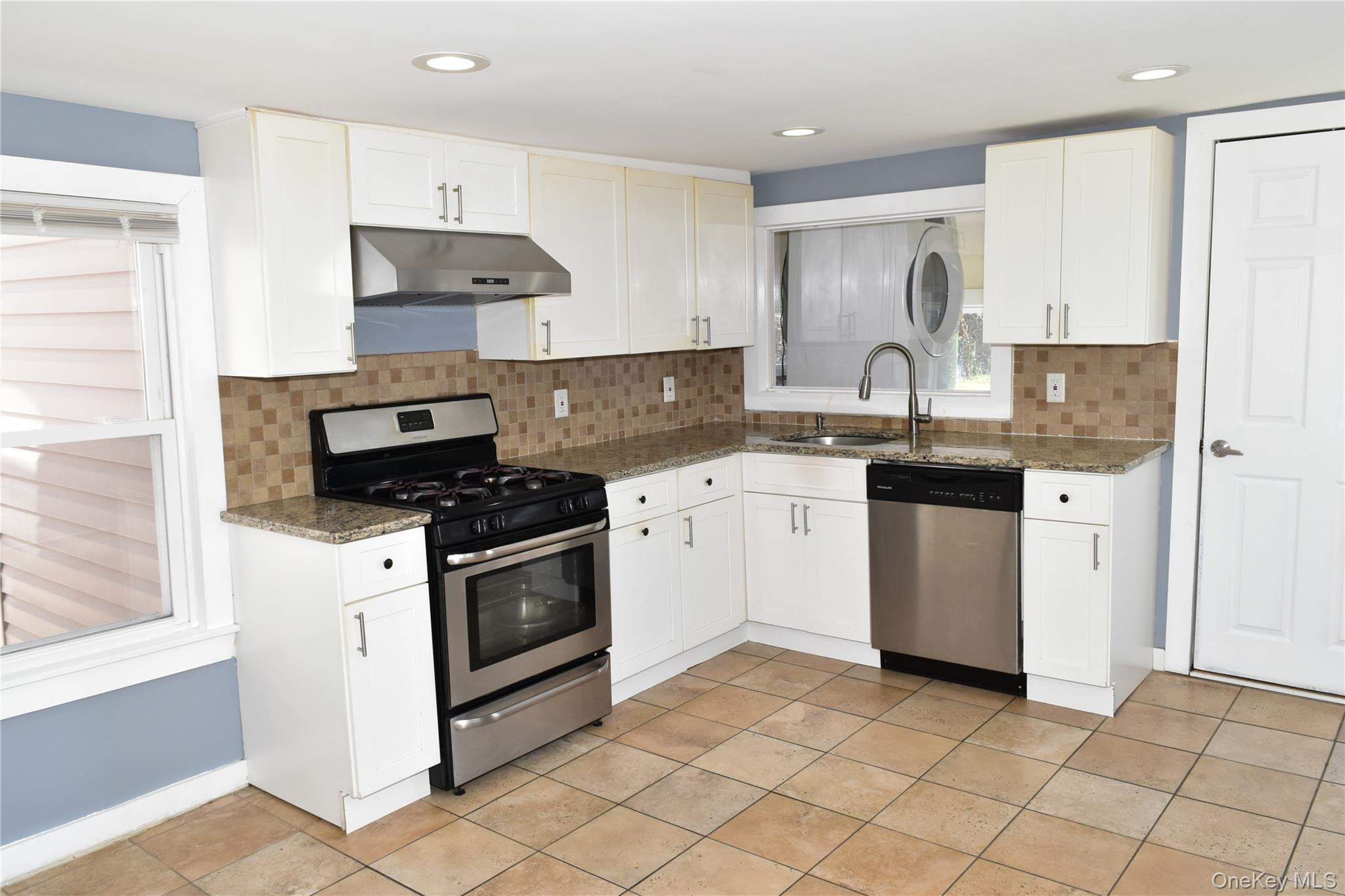 Single Family Pearl  Suffolk County, NY 11772, MLS-978649-18