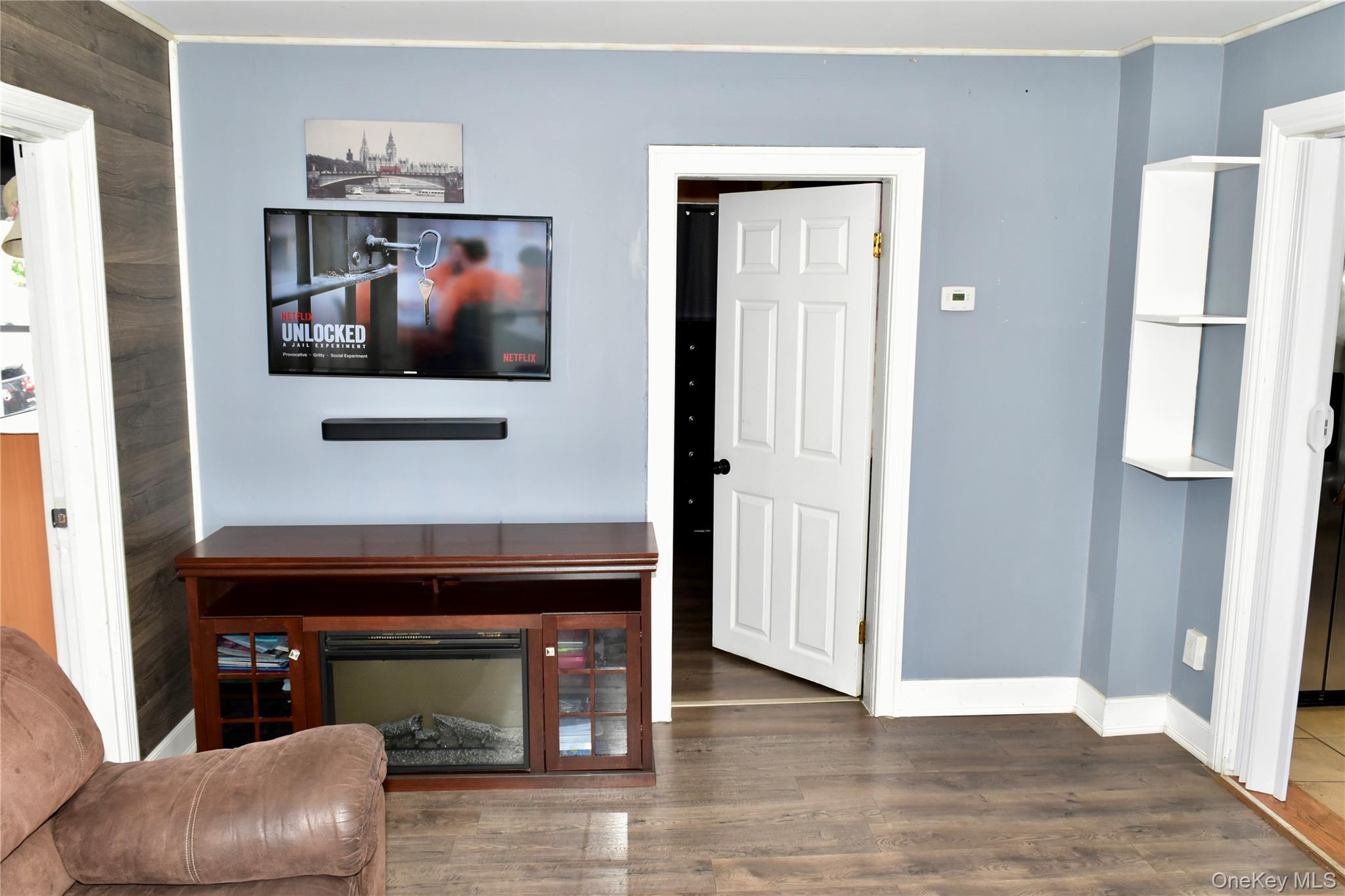 Single Family Pearl  Suffolk County, NY 11772, MLS-978649-25