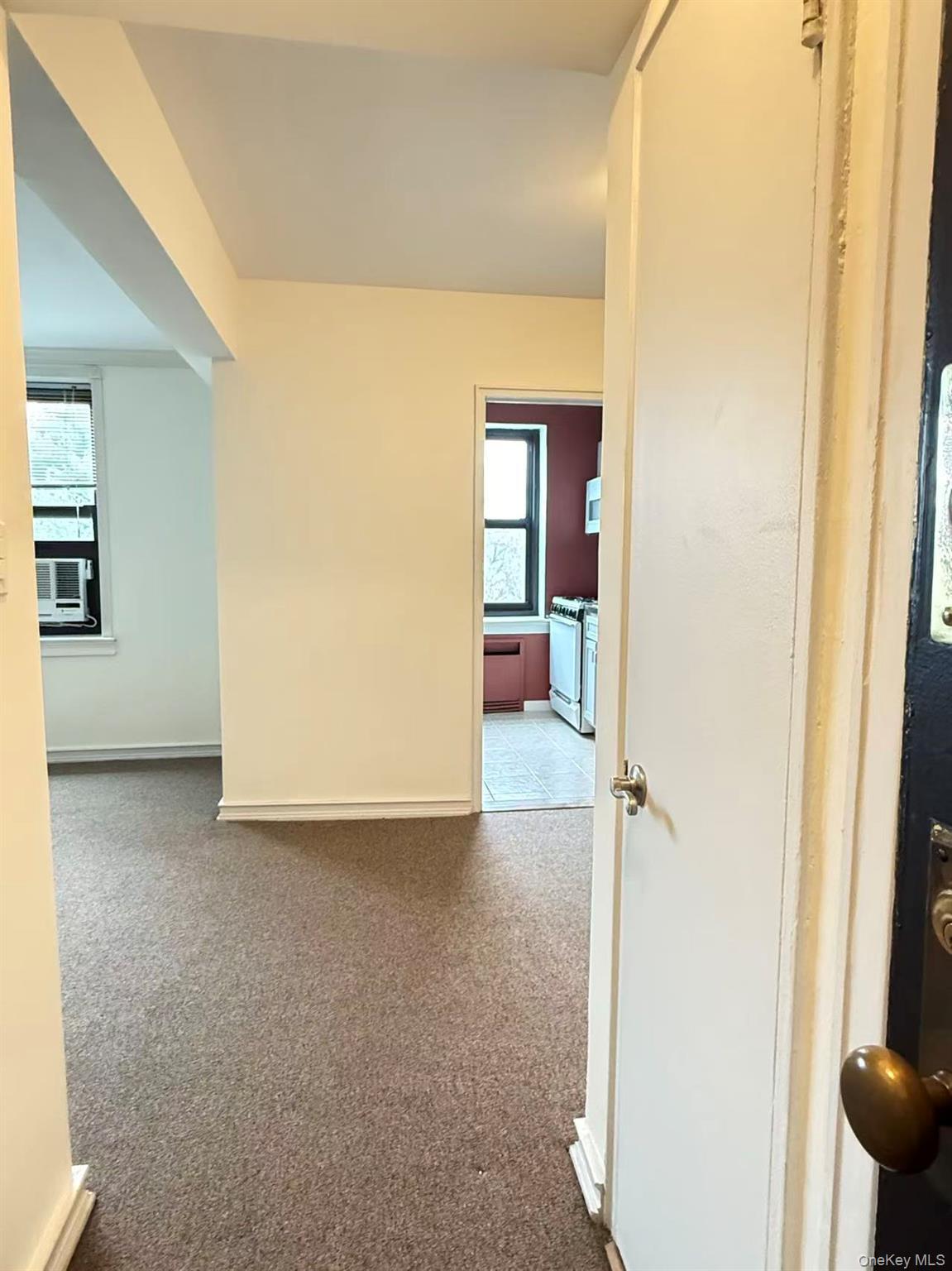 Coop Bell Blvd  Queens, NY 11364, MLS-978650-3