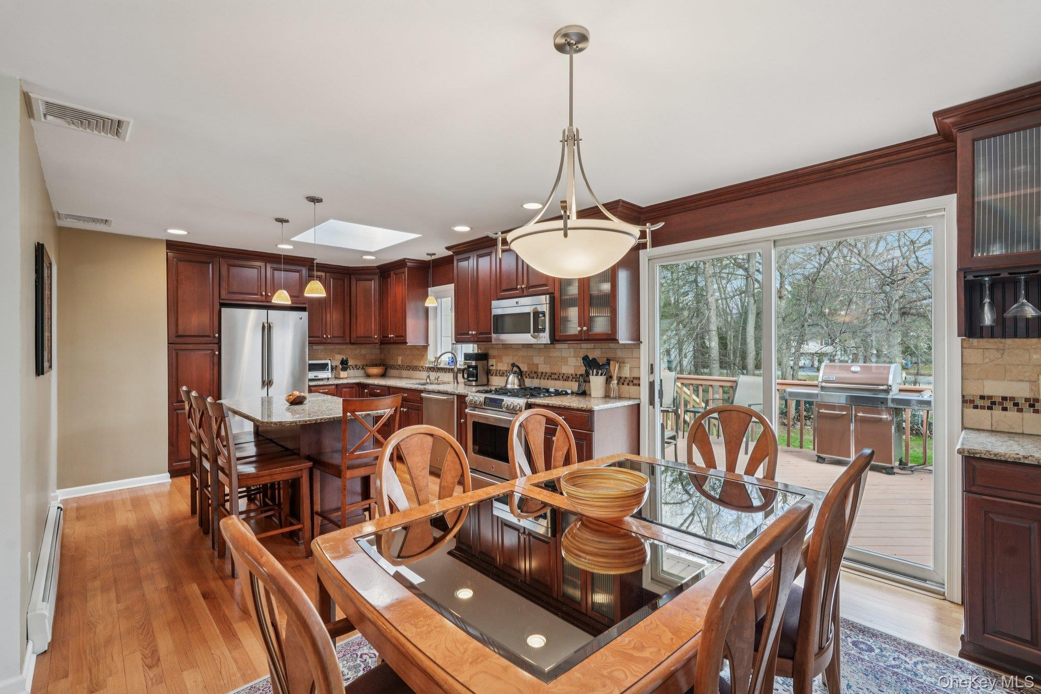 Single Family Will Rogers  Rockland County, NY 10954, MLS-978667-11