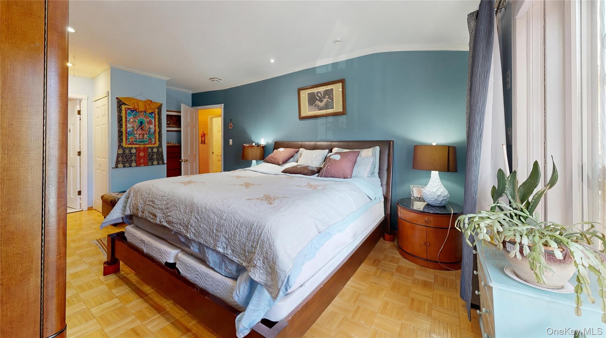 Condo 70th  Queens, NY 11362, MLS-978669-18