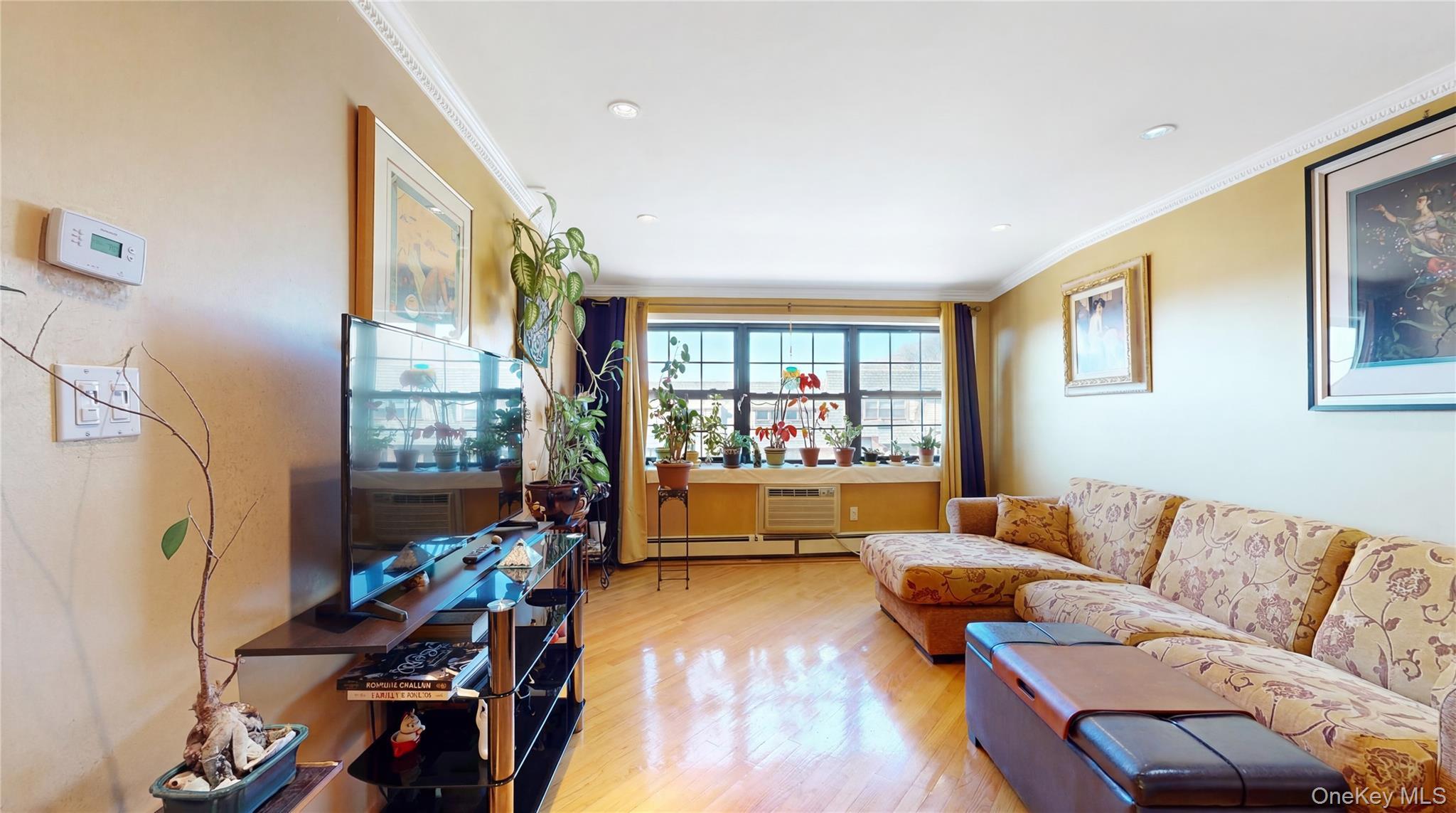 Condo 70th  Queens, NY 11362, MLS-978669-6