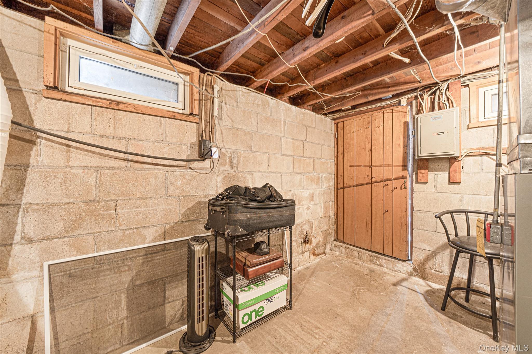 Single Family Bay  Suffolk County, NY 11779, MLS-978673-21