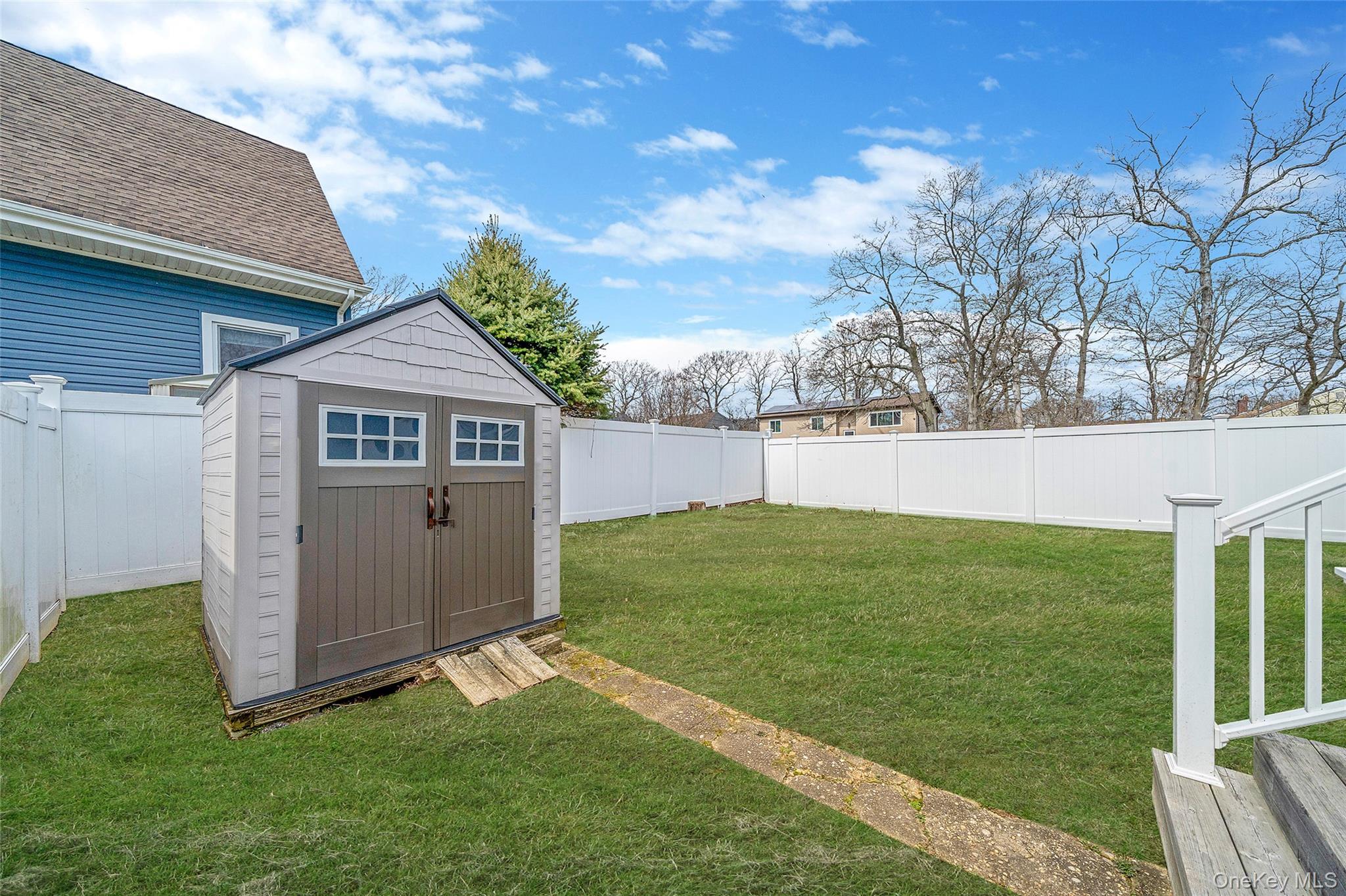 Single Family Bay  Suffolk County, NY 11779, MLS-978673-32