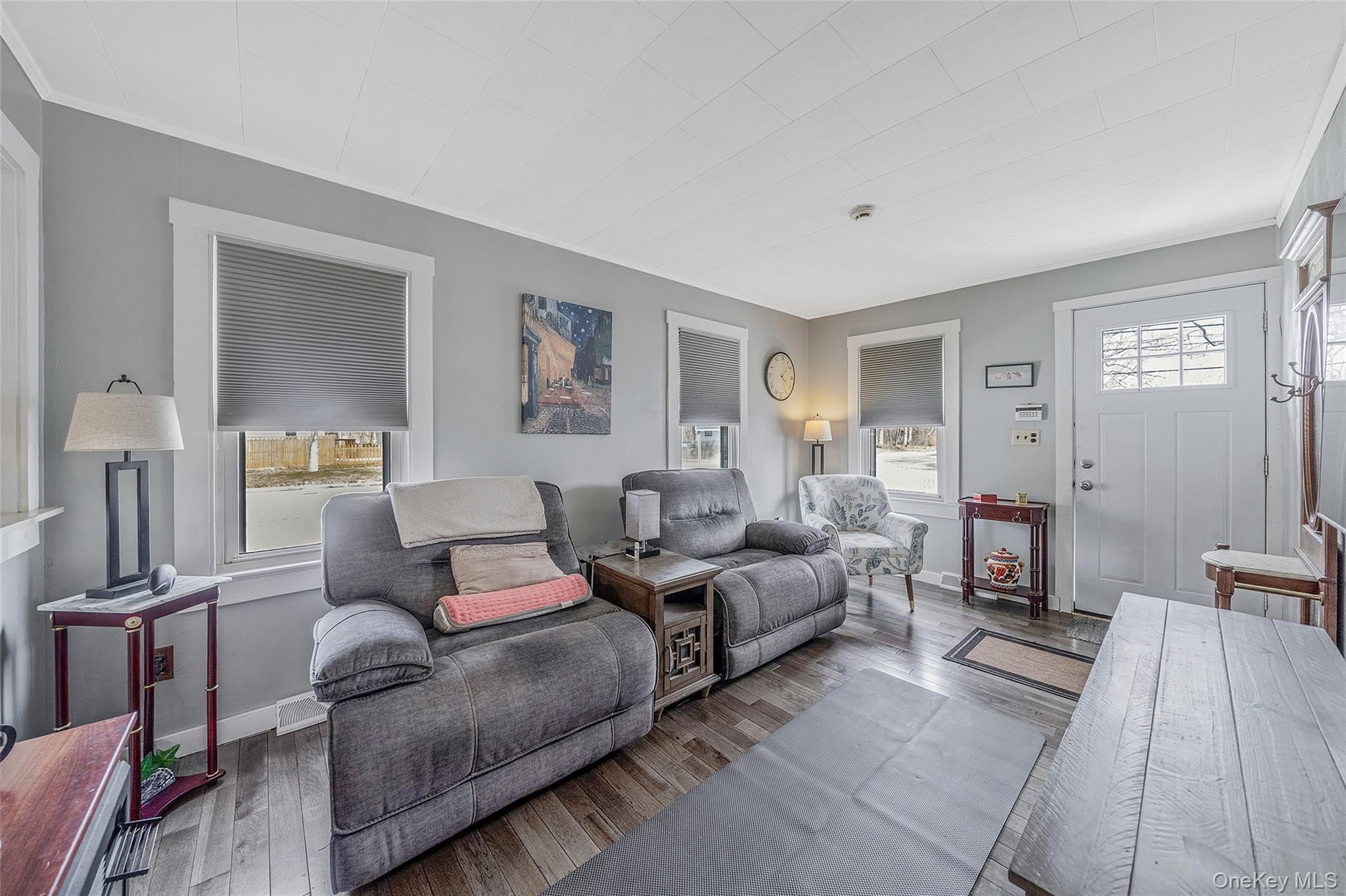 Single Family Bay  Suffolk County, NY 11779, MLS-978673-4