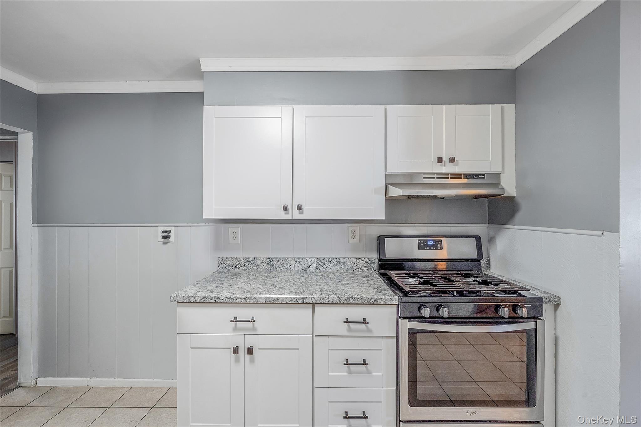 Single Family Bay  Suffolk County, NY 11779, MLS-978673-9