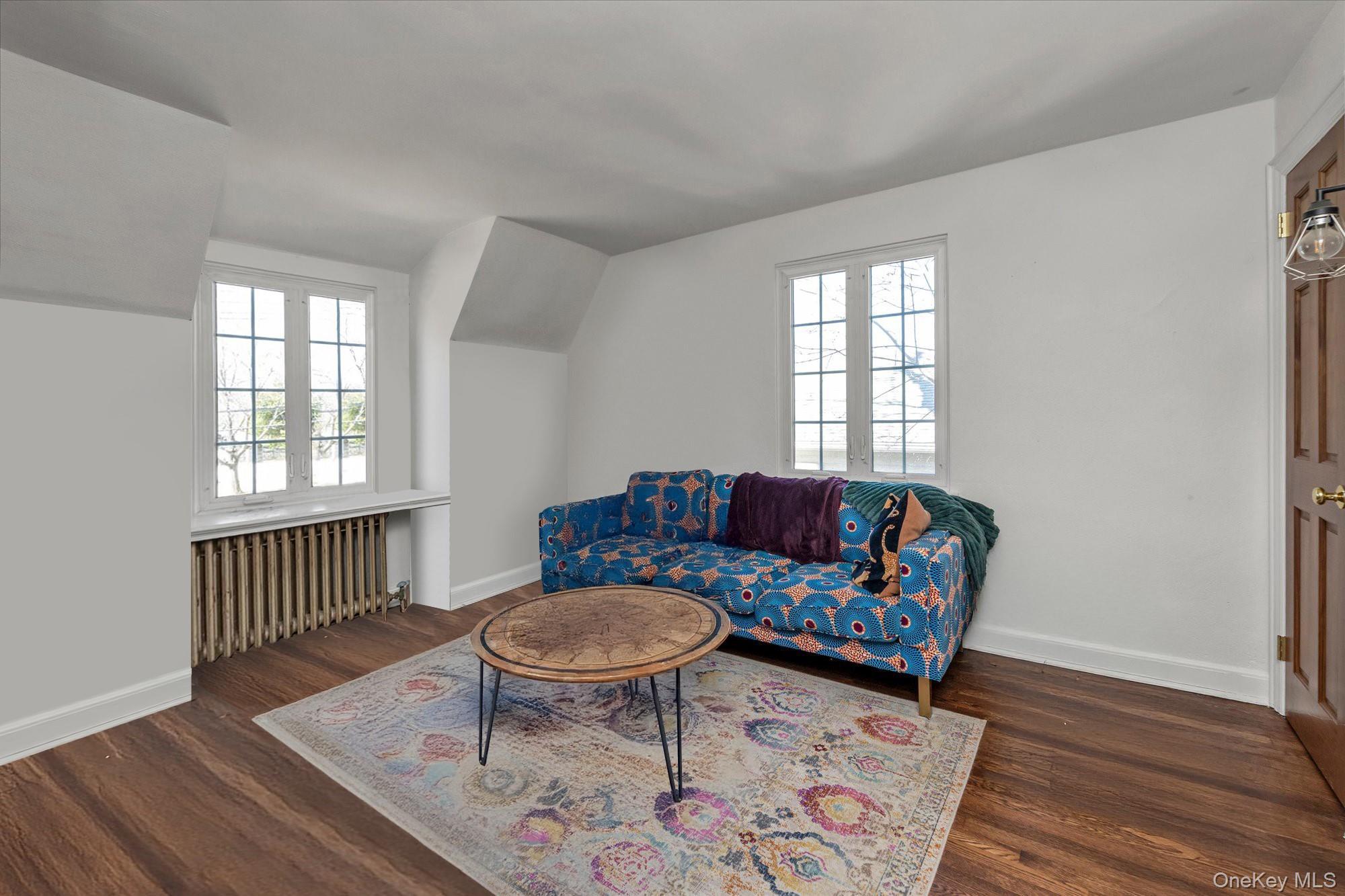 Single Family Livingston Suffolk County, NY 11702, MLS-978692-12