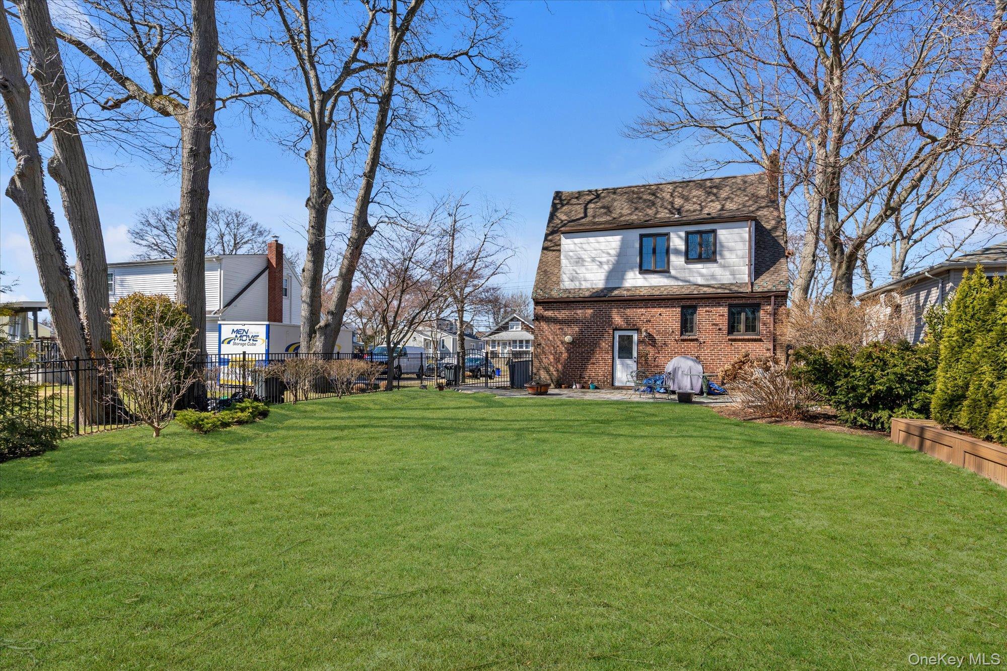 Single Family Livingston Suffolk County, NY 11702, MLS-978692-15