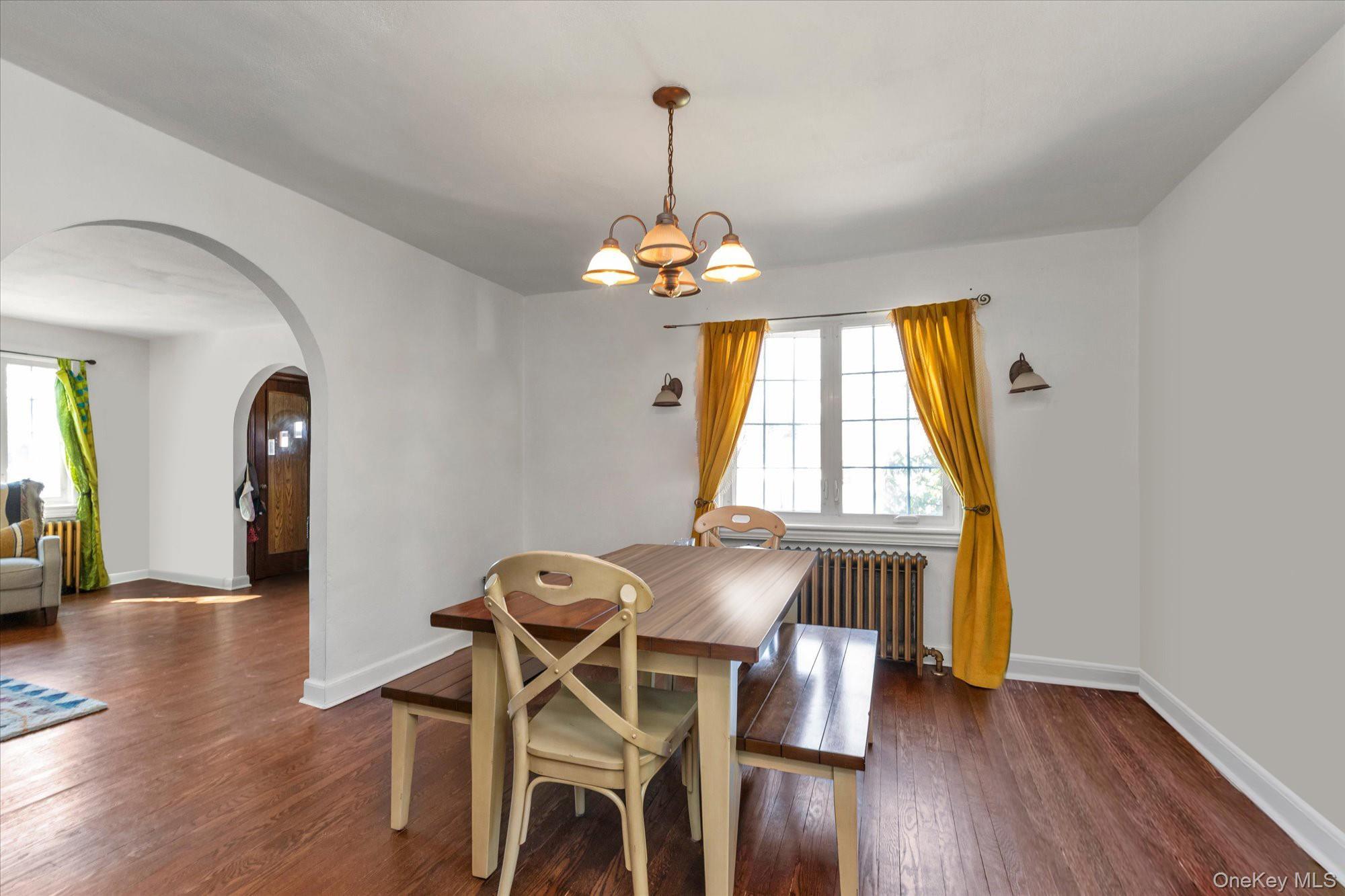 Single Family Livingston Suffolk County, NY 11702, MLS-978692-6