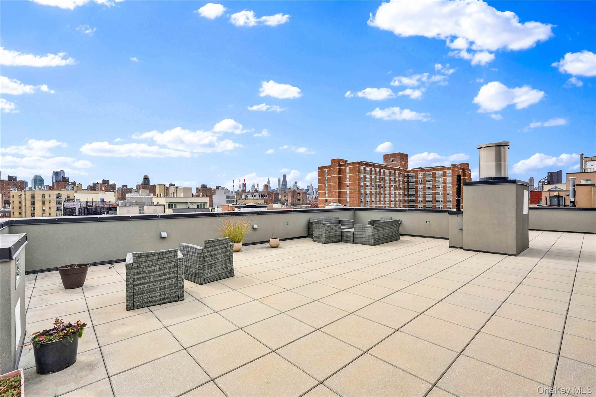 Condo 31st  Queens, NY 11106, MLS-978701-17