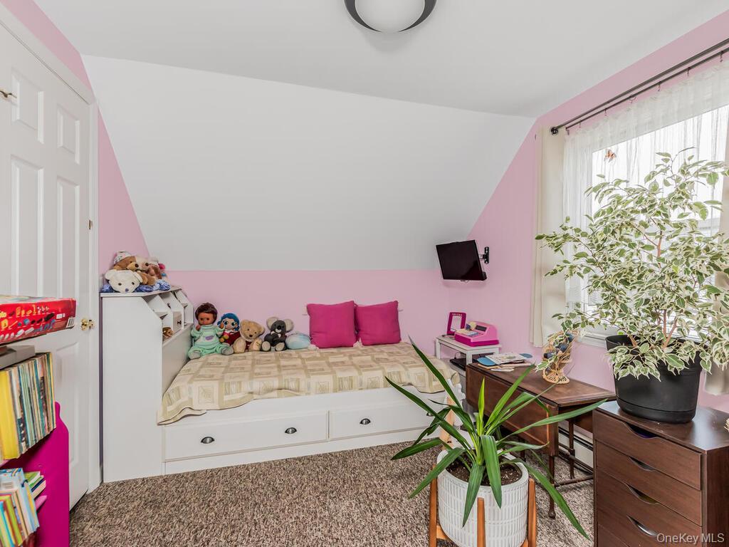 Single Family Montgomery  Nassau County, NY 11572, MLS-978709-15