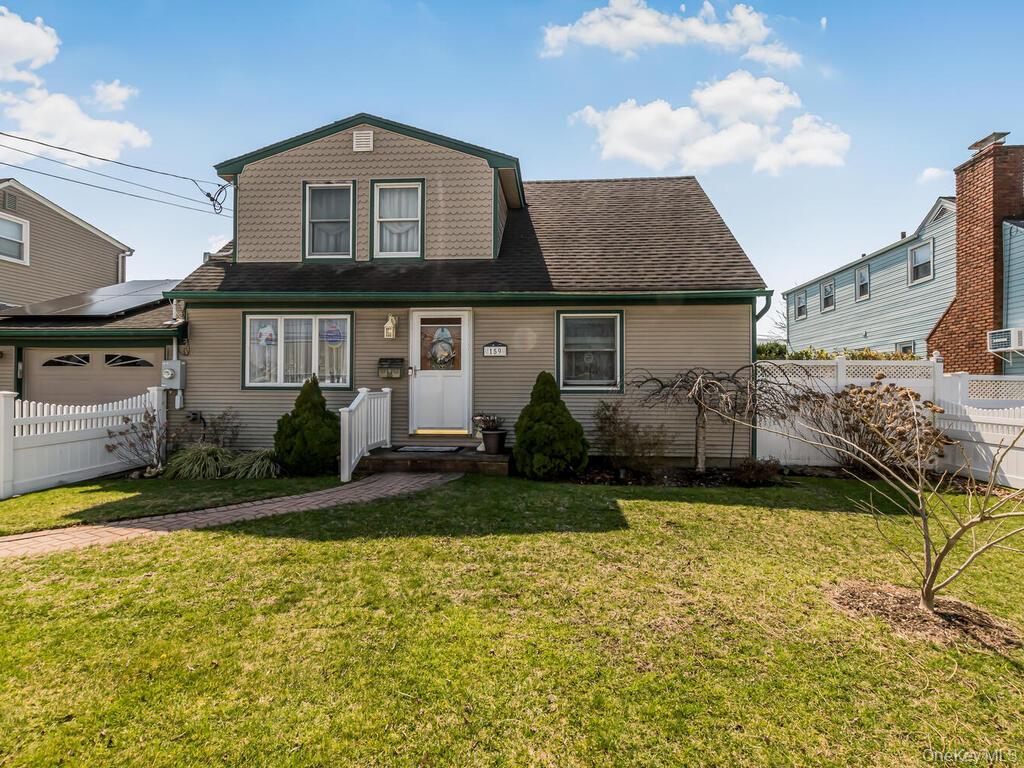 Single Family Montgomery  Nassau County, NY 11572, MLS-978709-28