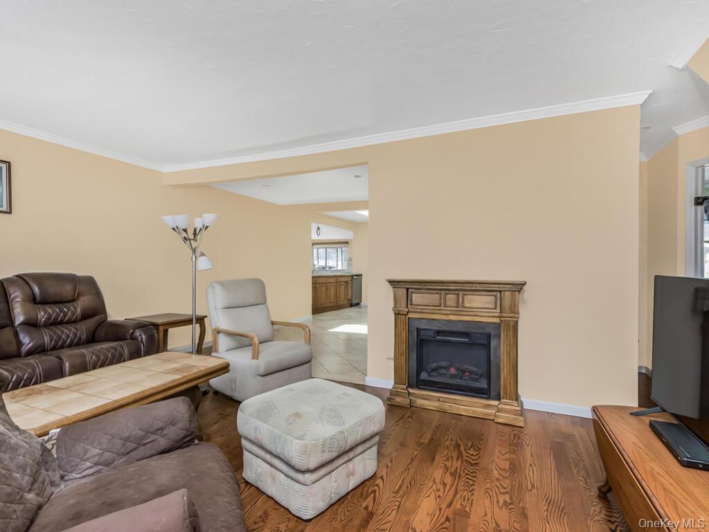 Single Family Montgomery  Nassau County, NY 11572, MLS-978709-4