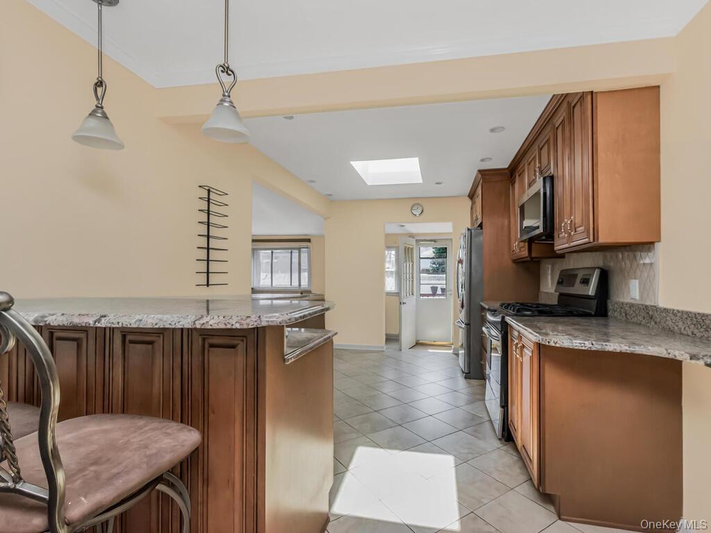 Single Family Montgomery  Nassau County, NY 11572, MLS-978709-8