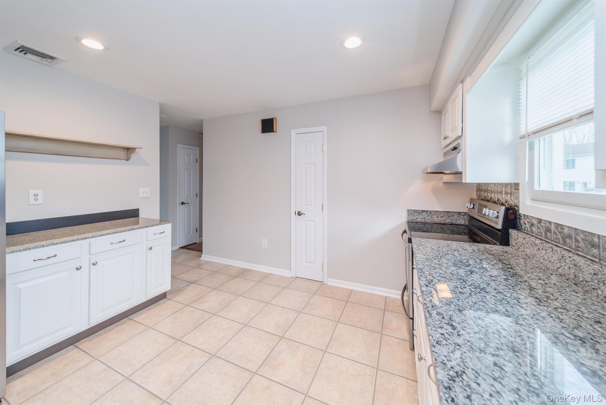 Single Family Spaulding  Ulster County, NY 12477, MLS-978718-12