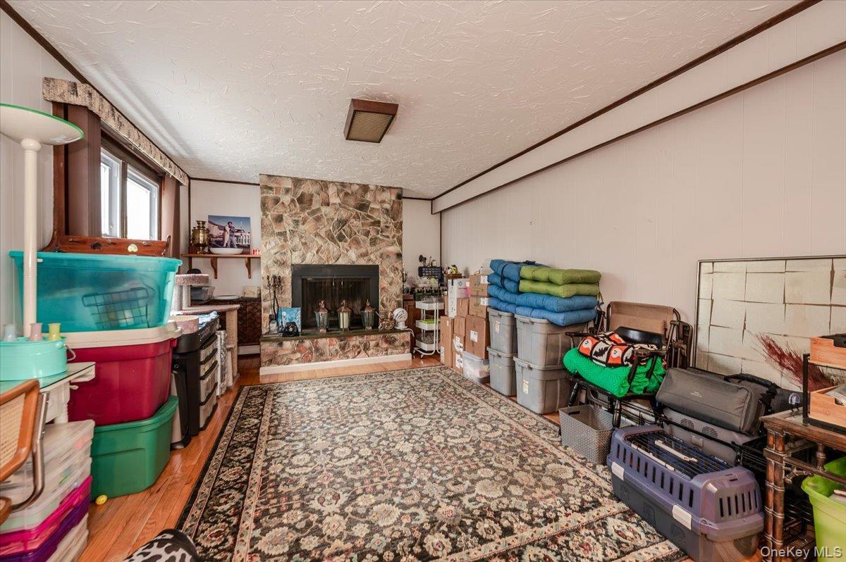 Single Family Chester  Nassau County, NY 11561, MLS-978727-11