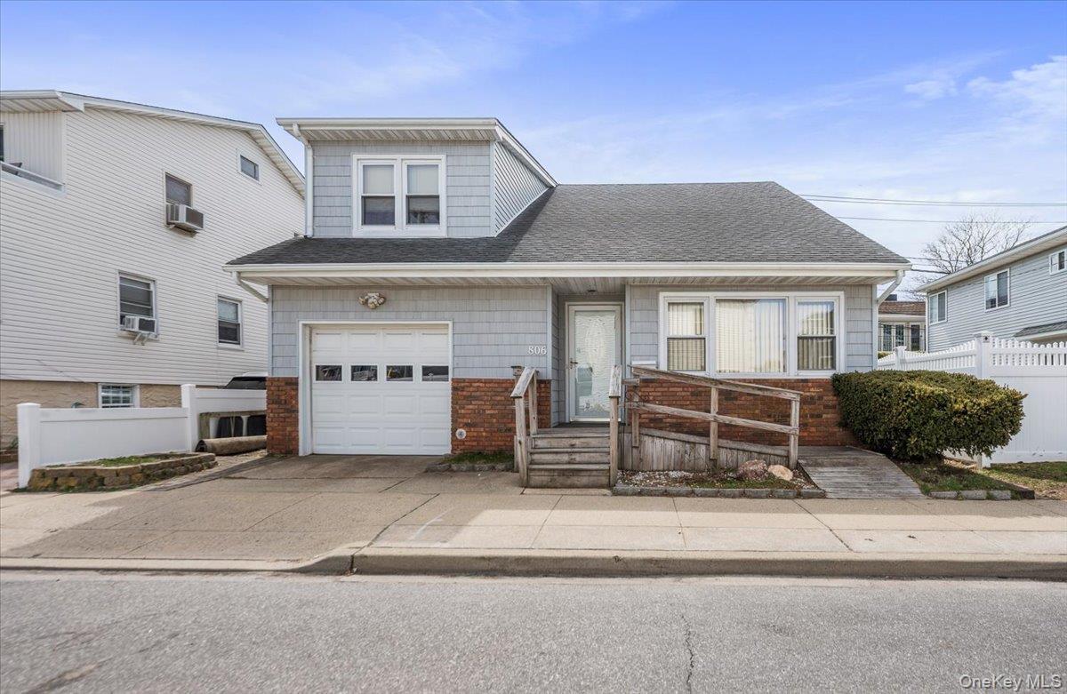 Single Family Chester  Nassau County, NY 11561, MLS-978727-2