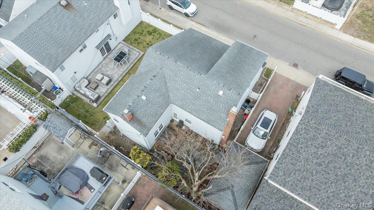 Single Family Chester  Nassau County, NY 11561, MLS-978727-31