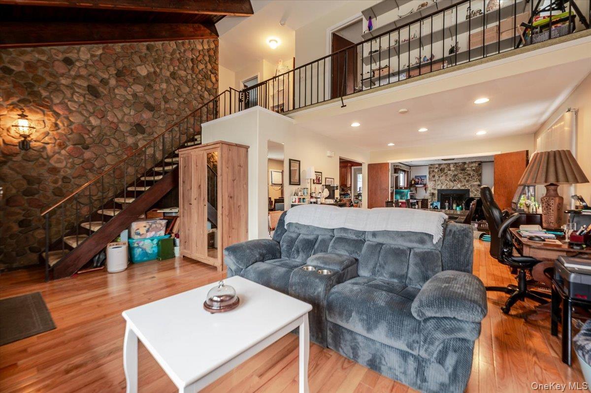 Single Family Chester  Nassau County, NY 11561, MLS-978727-9