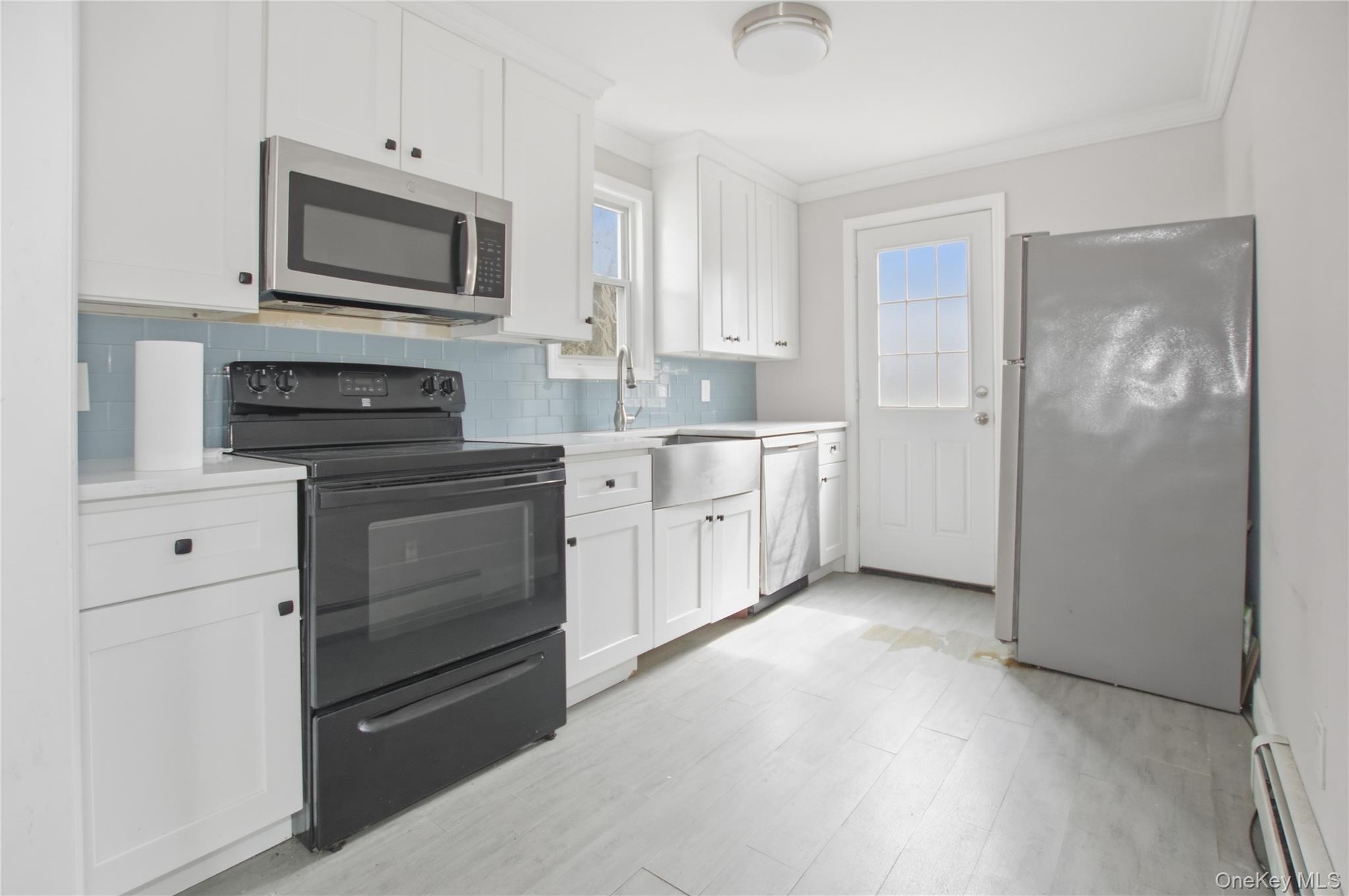 Single Family Sunburst Drive Suffolk County, NY 11778, MLS-978738-27