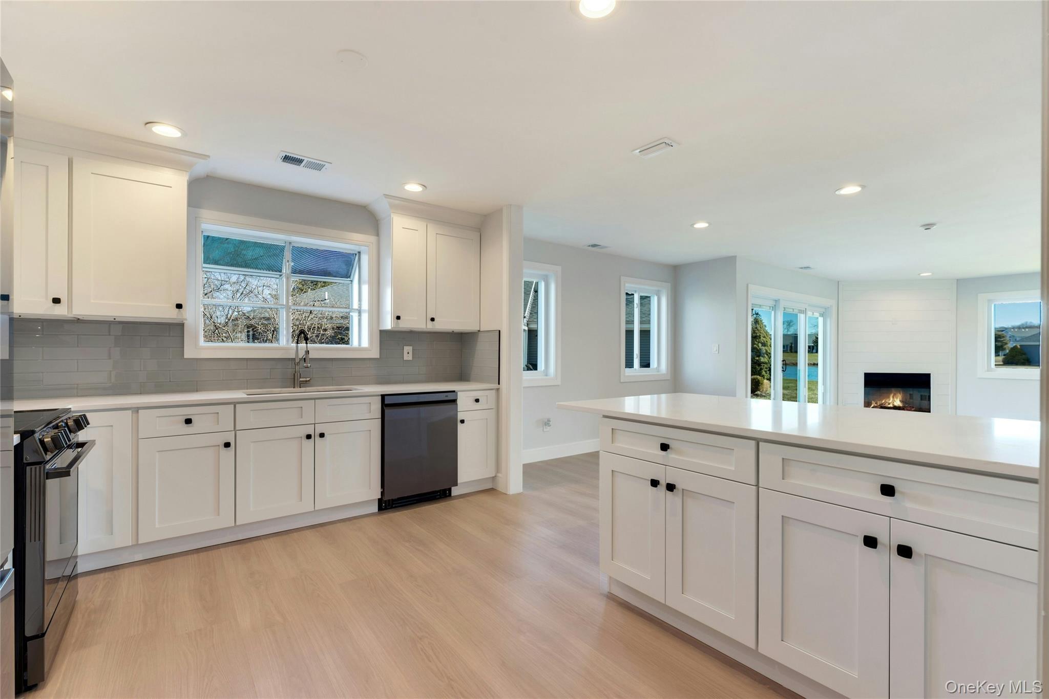 Condo Midland Pond  Suffolk County, NY 11955, MLS-978743-10