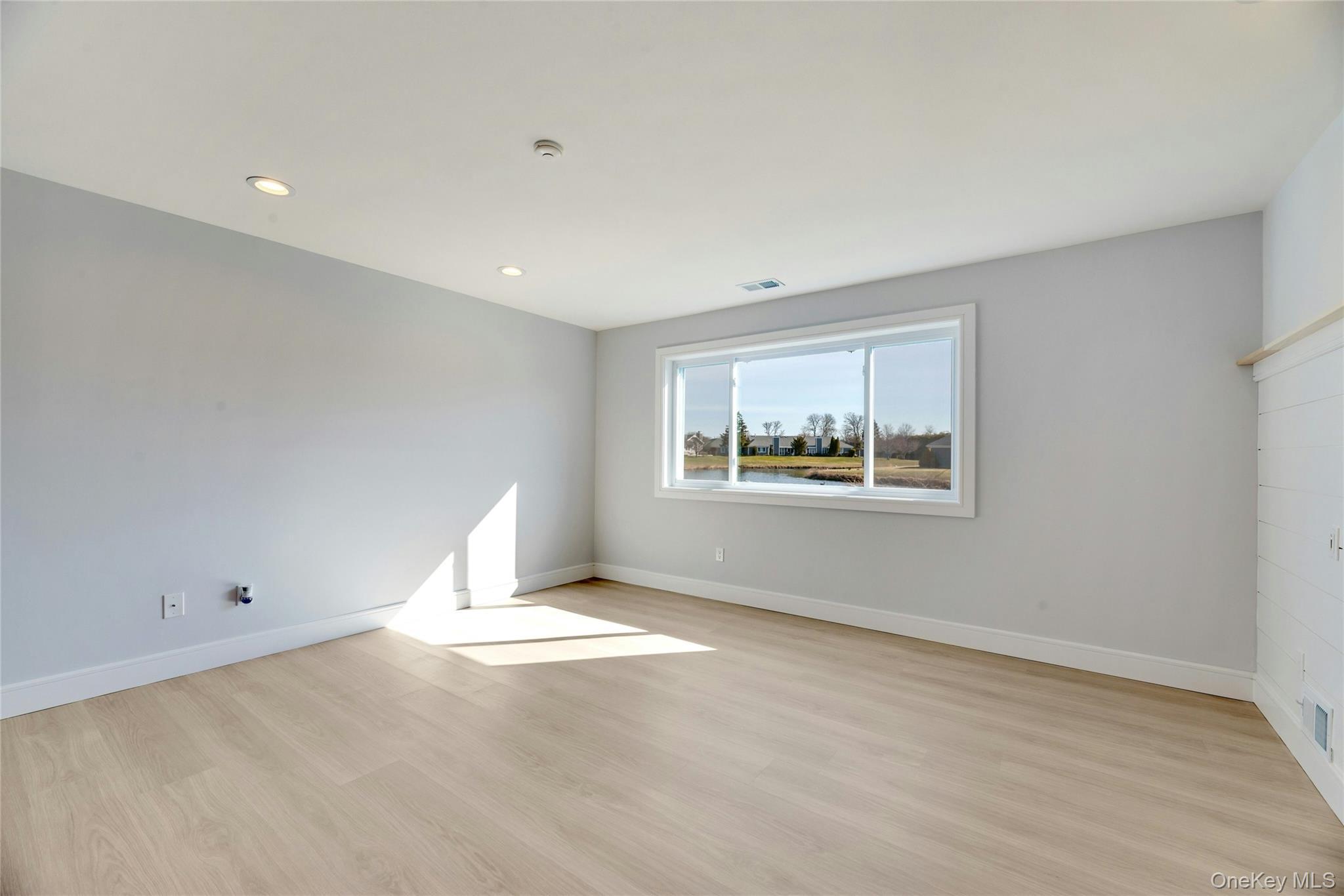 Condo Midland Pond  Suffolk County, NY 11955, MLS-978743-13