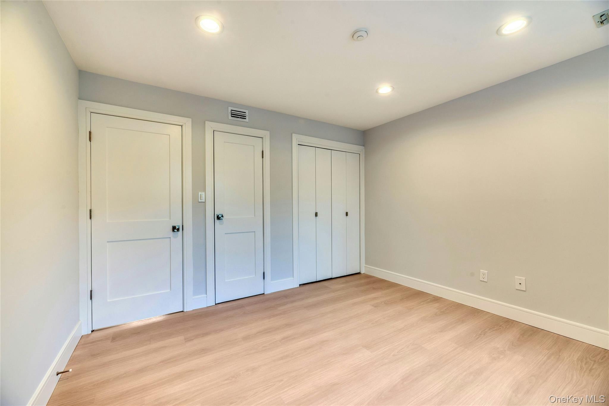 Condo Midland Pond  Suffolk County, NY 11955, MLS-978743-17