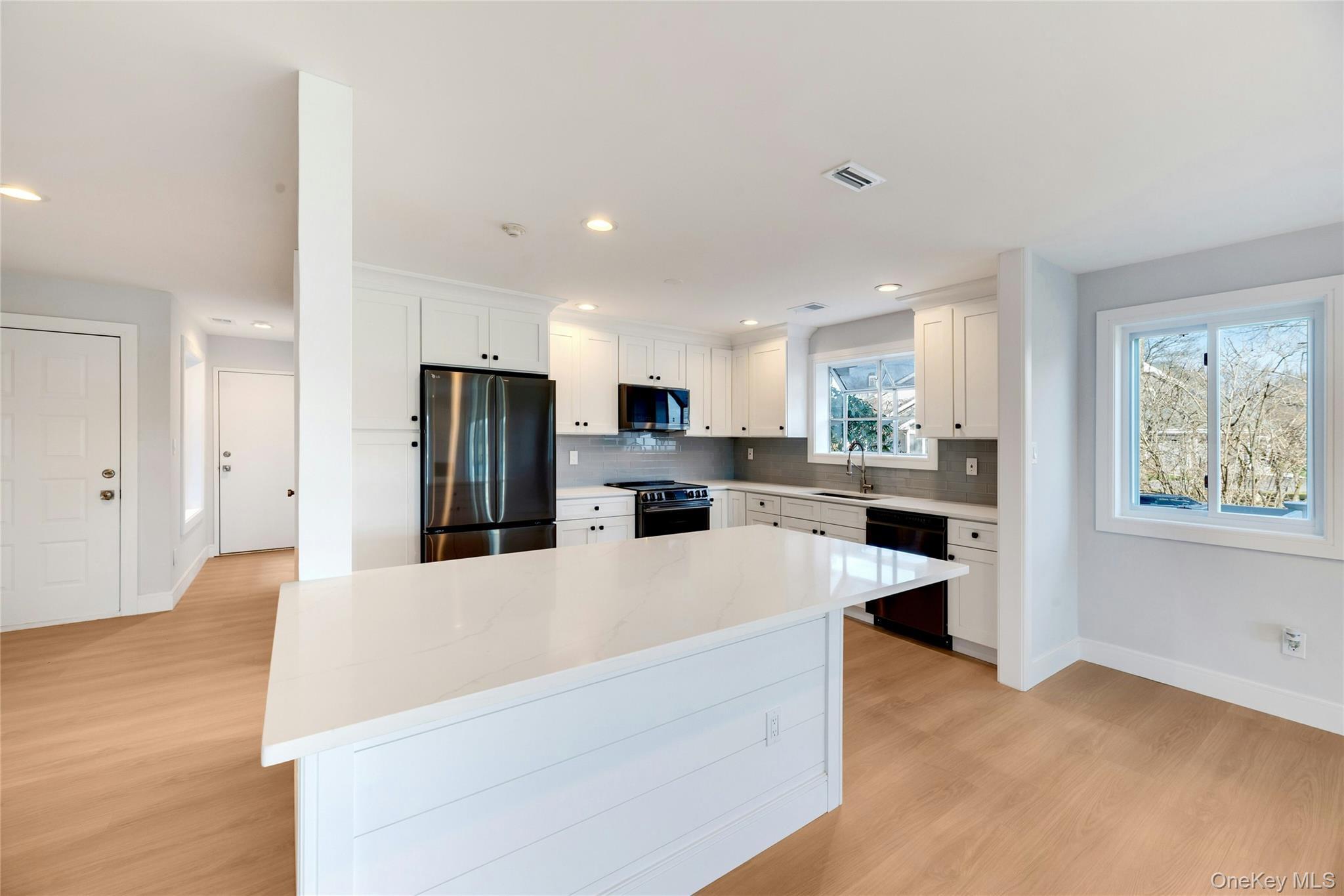 Condo Midland Pond  Suffolk County, NY 11955, MLS-978743-7