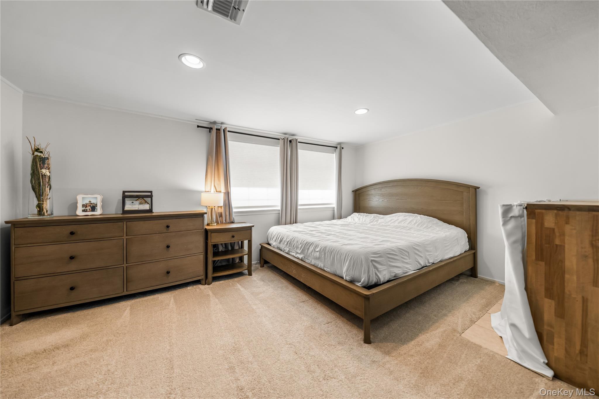 Single Family Lynx  Suffolk County, NY 11733, MLS-978751-15