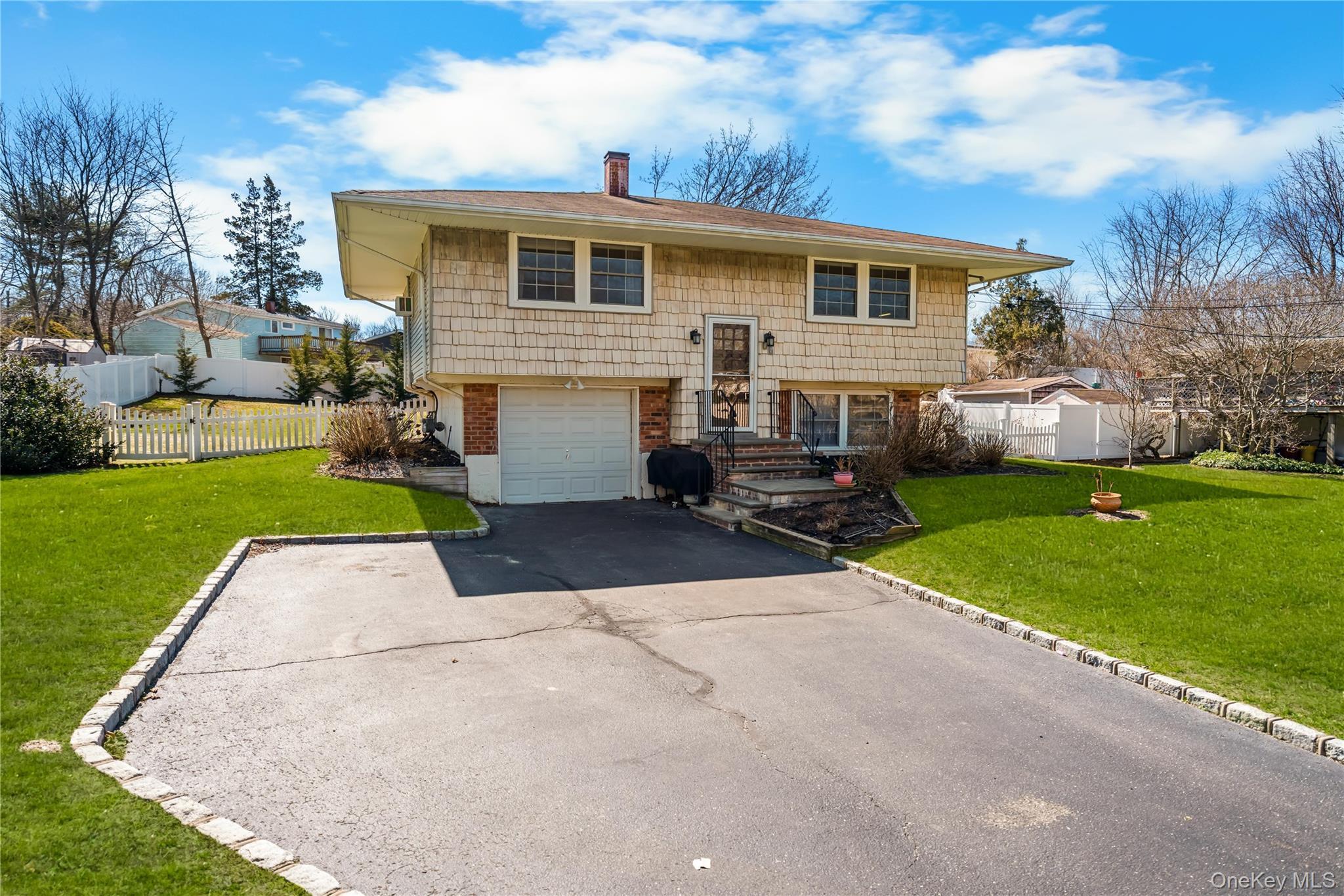 Single Family Lynx  Suffolk County, NY 11733, MLS-978751-3