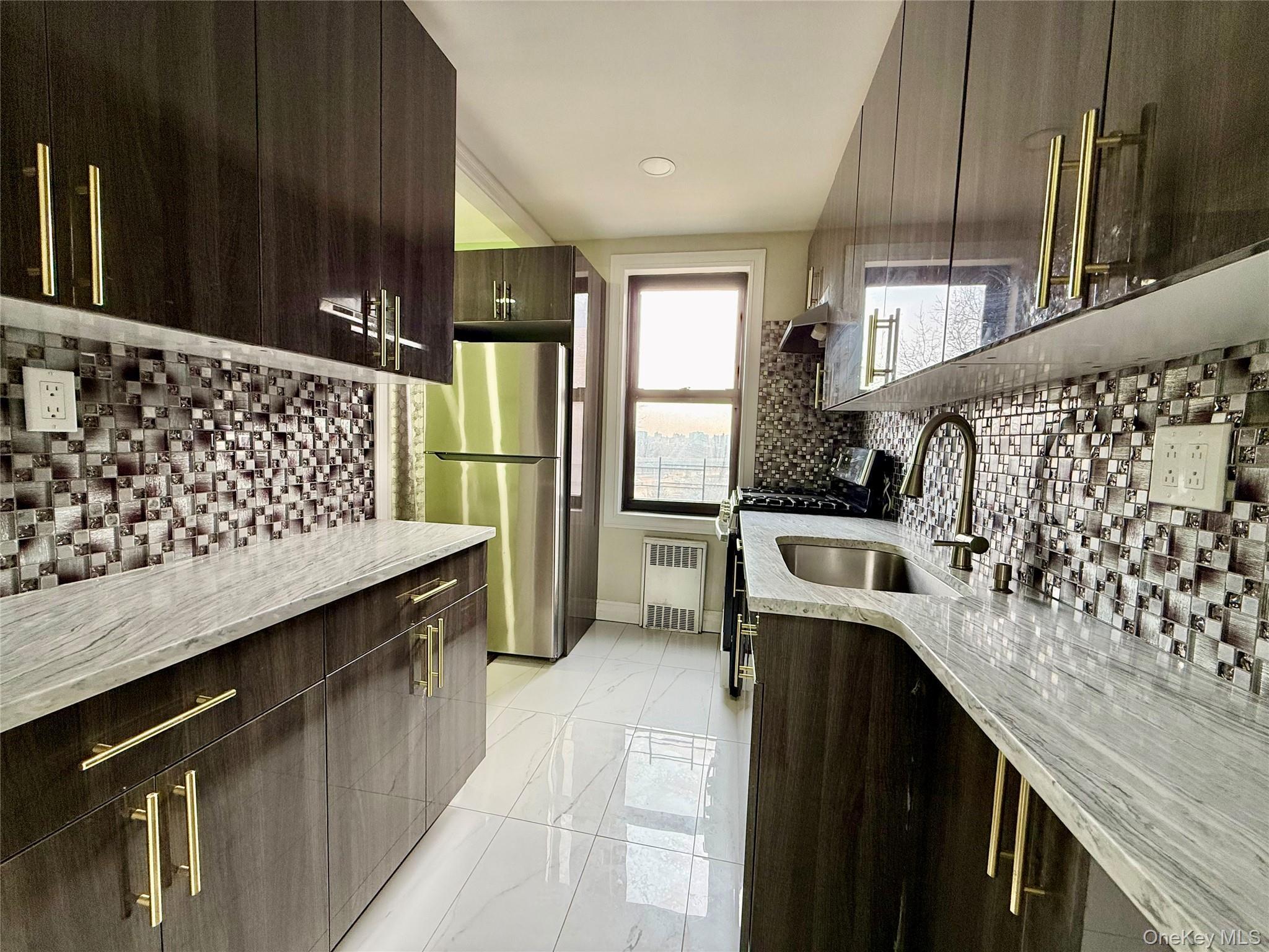 Coop Northern  Queens, NY 11368, MLS-978760-5