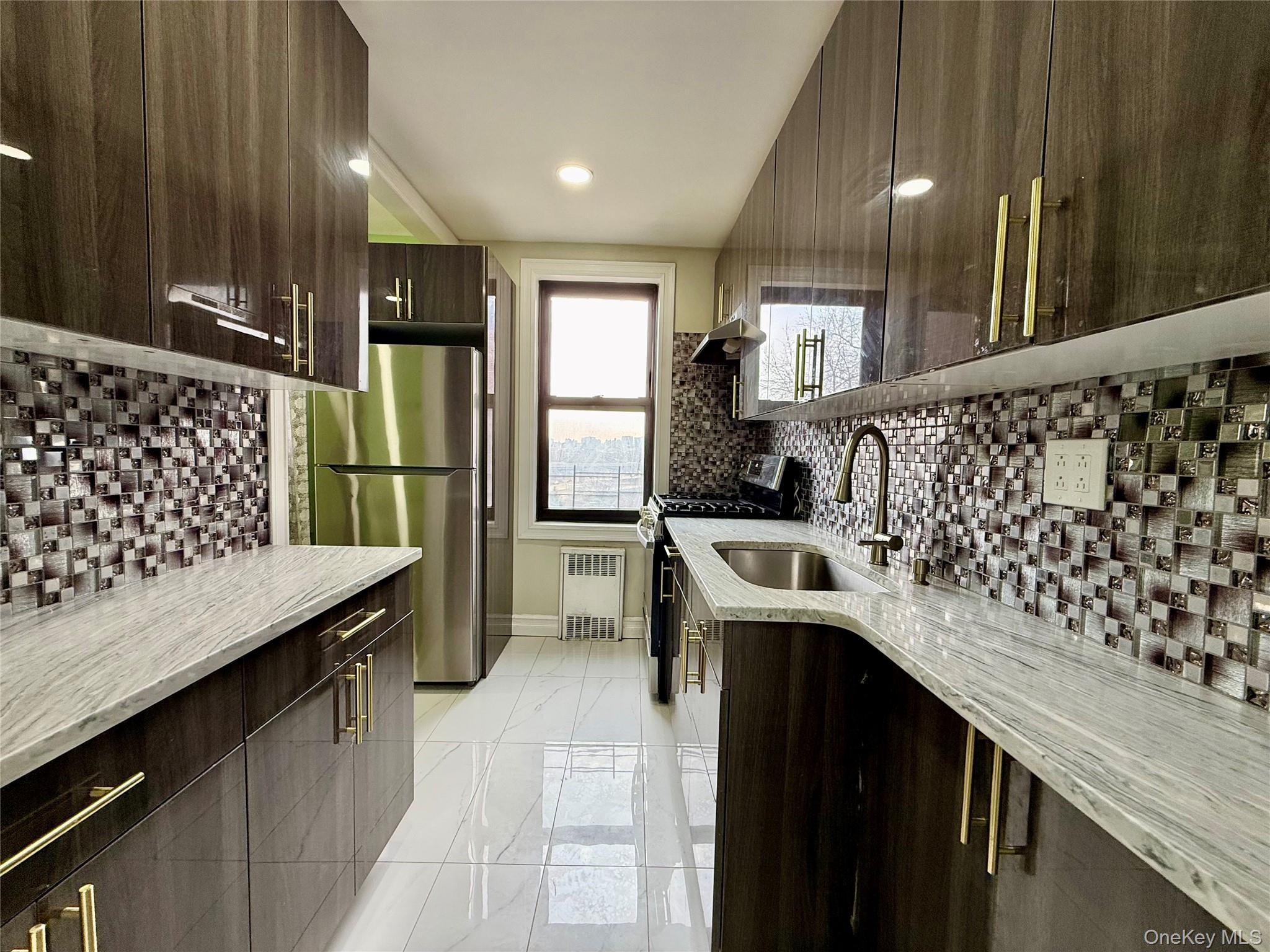 Coop Northern  Queens, NY 11368, MLS-978760-6