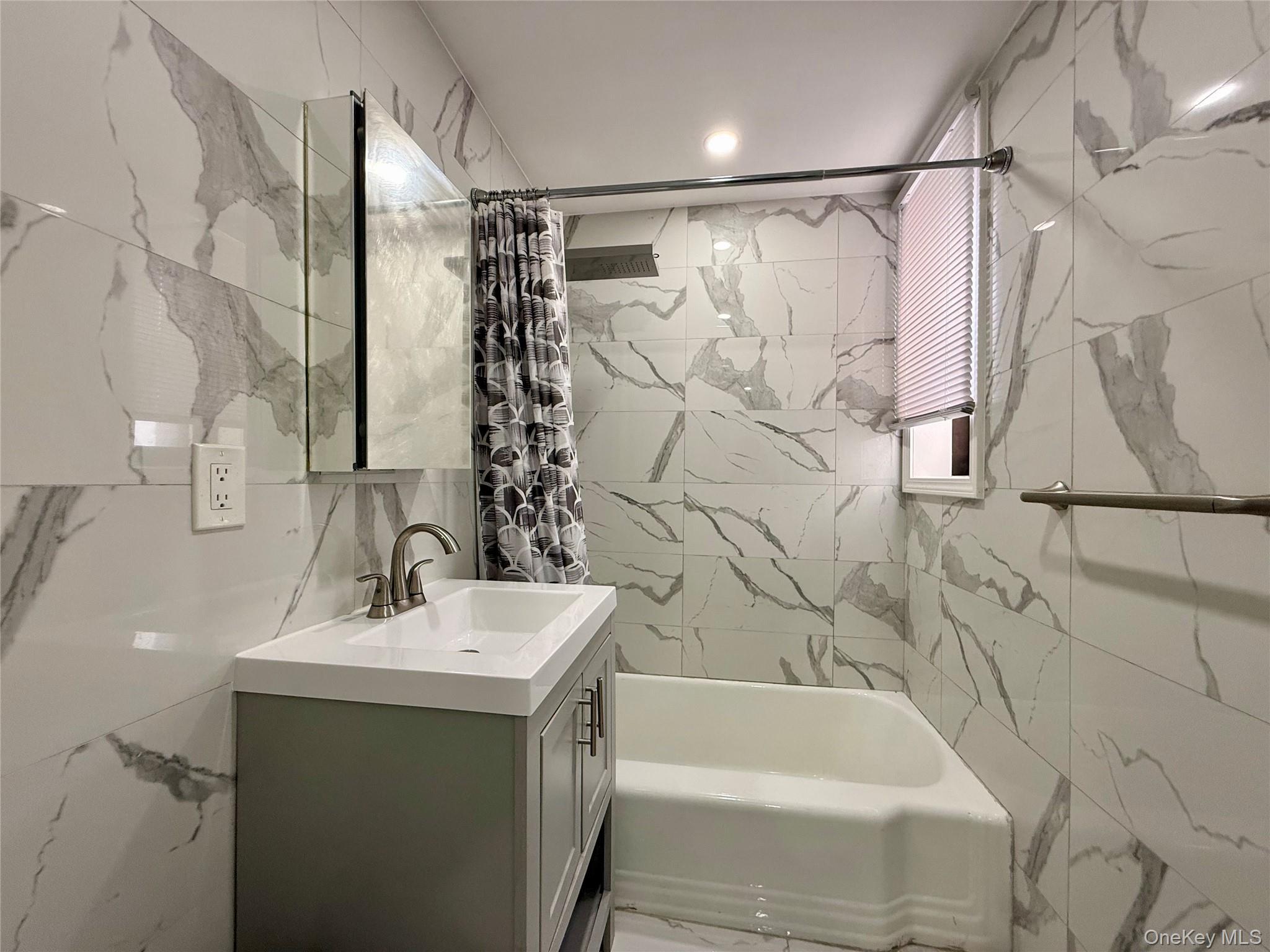 Coop Northern  Queens, NY 11368, MLS-978760-7