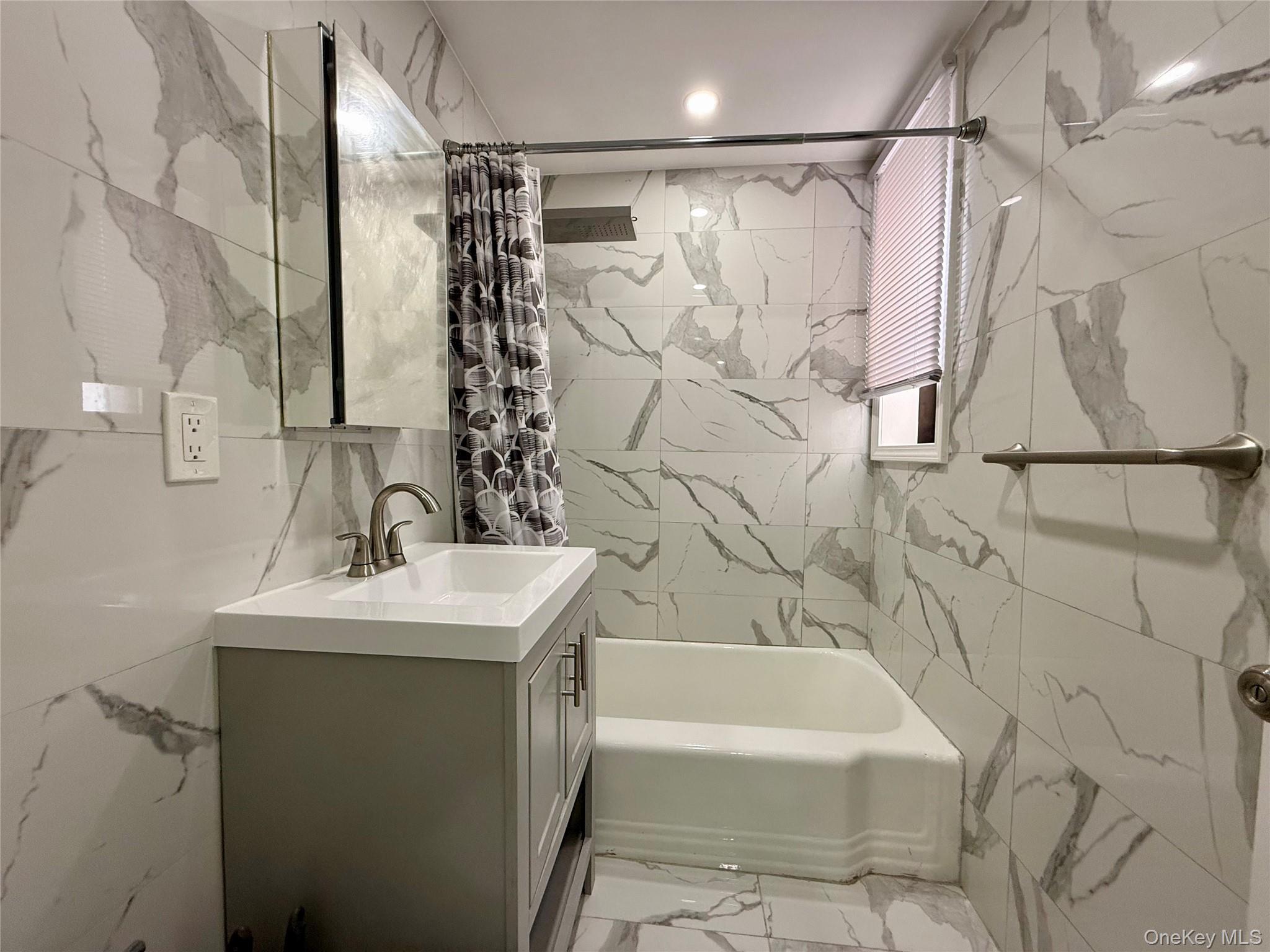 Coop Northern  Queens, NY 11368, MLS-978760-9