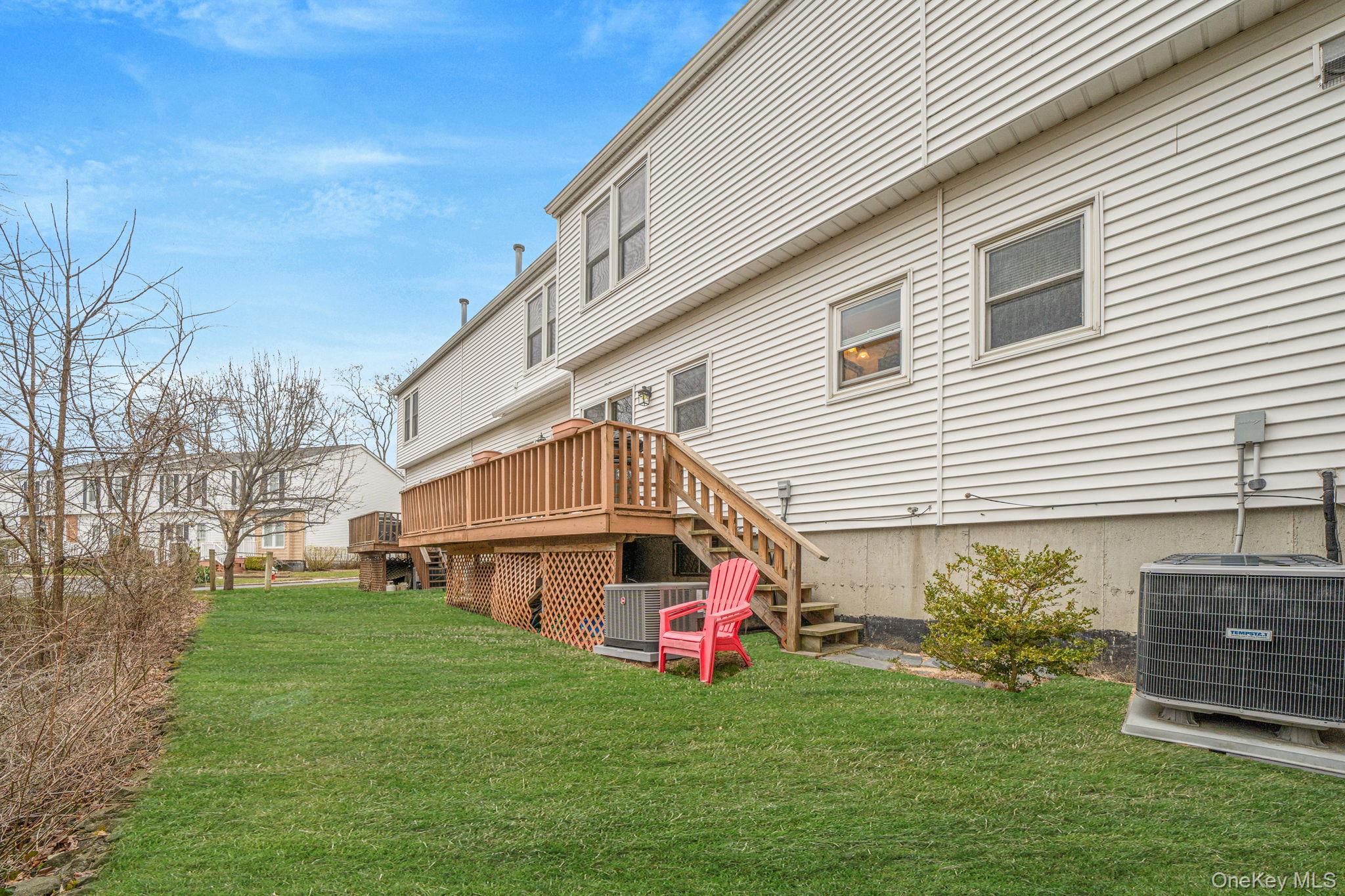 Coop Merrick  Suffolk County, NY 11701, MLS-978766-17