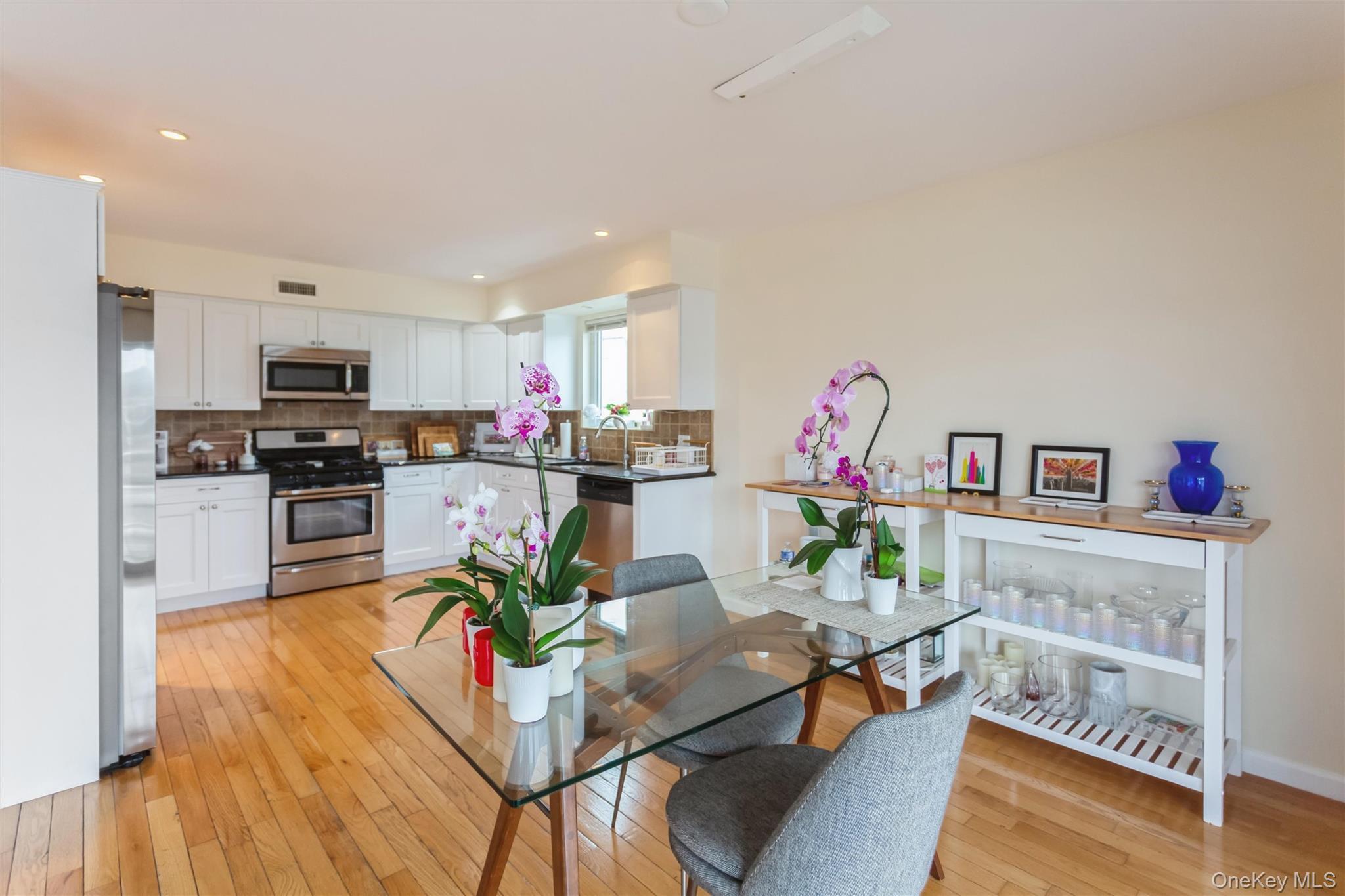 Single Family Arthur Street  Nassau County, NY 11520, MLS-978777-15