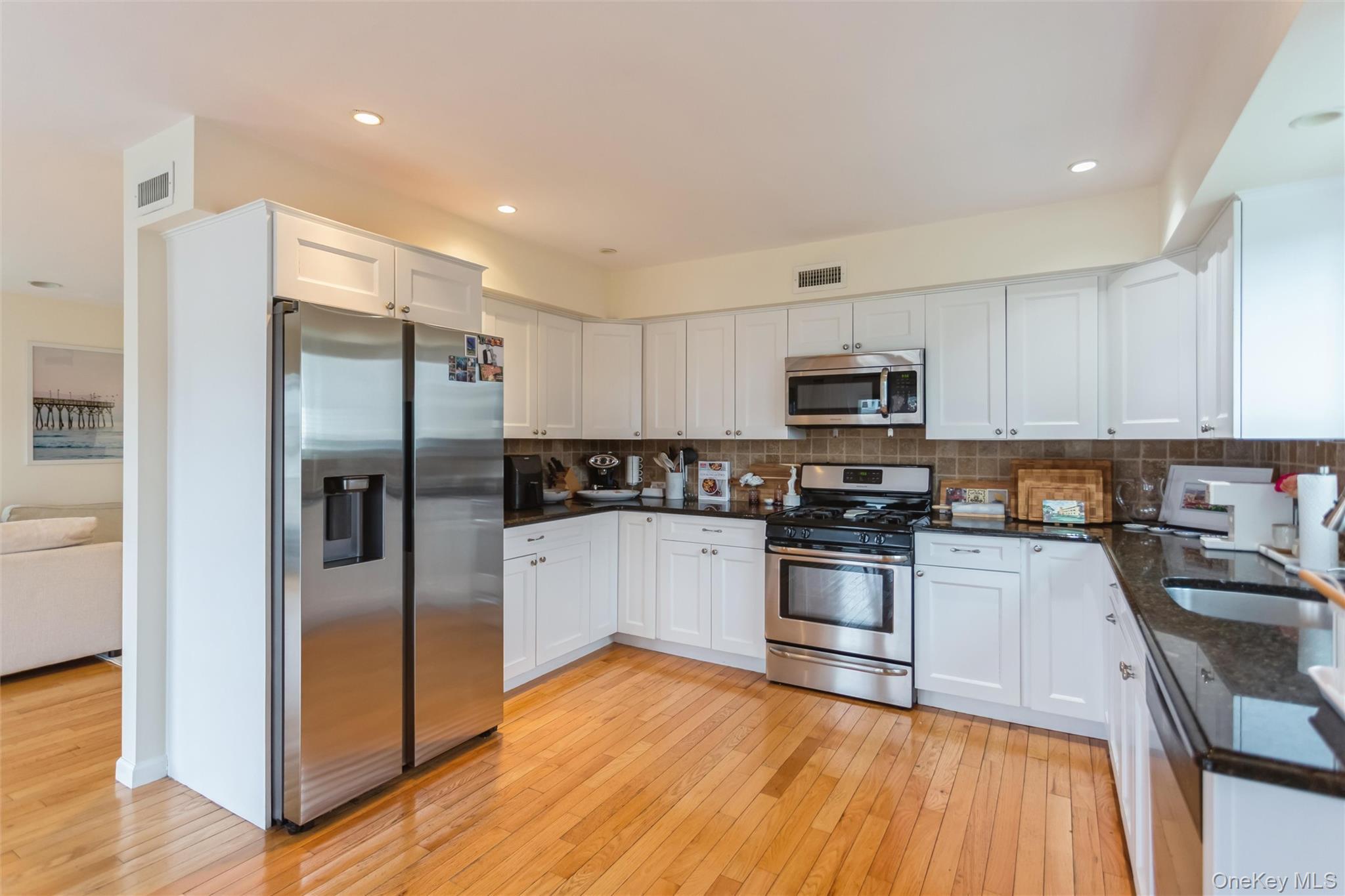 Single Family Arthur Street  Nassau County, NY 11520, MLS-978777-17