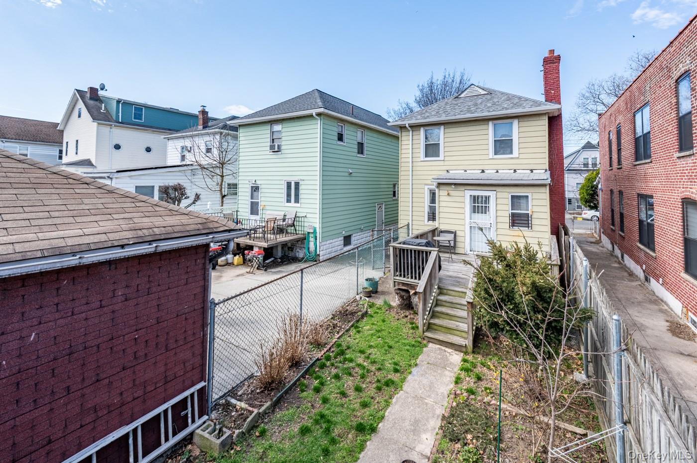Single Family Hone  Bronx, NY 10461, MLS-978787-11