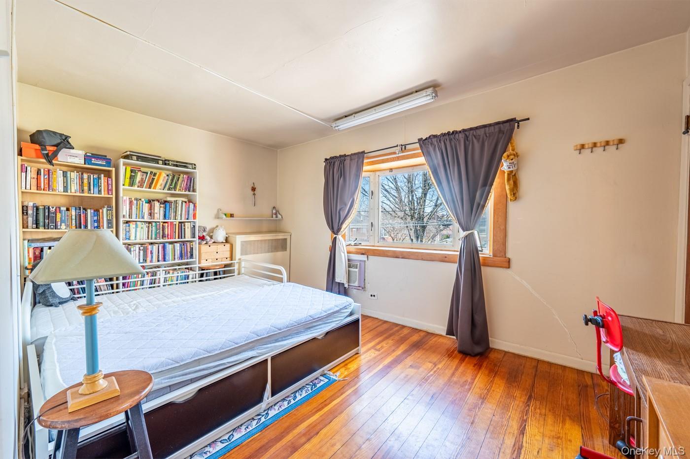 Single Family Hone  Bronx, NY 10461, MLS-978787-9