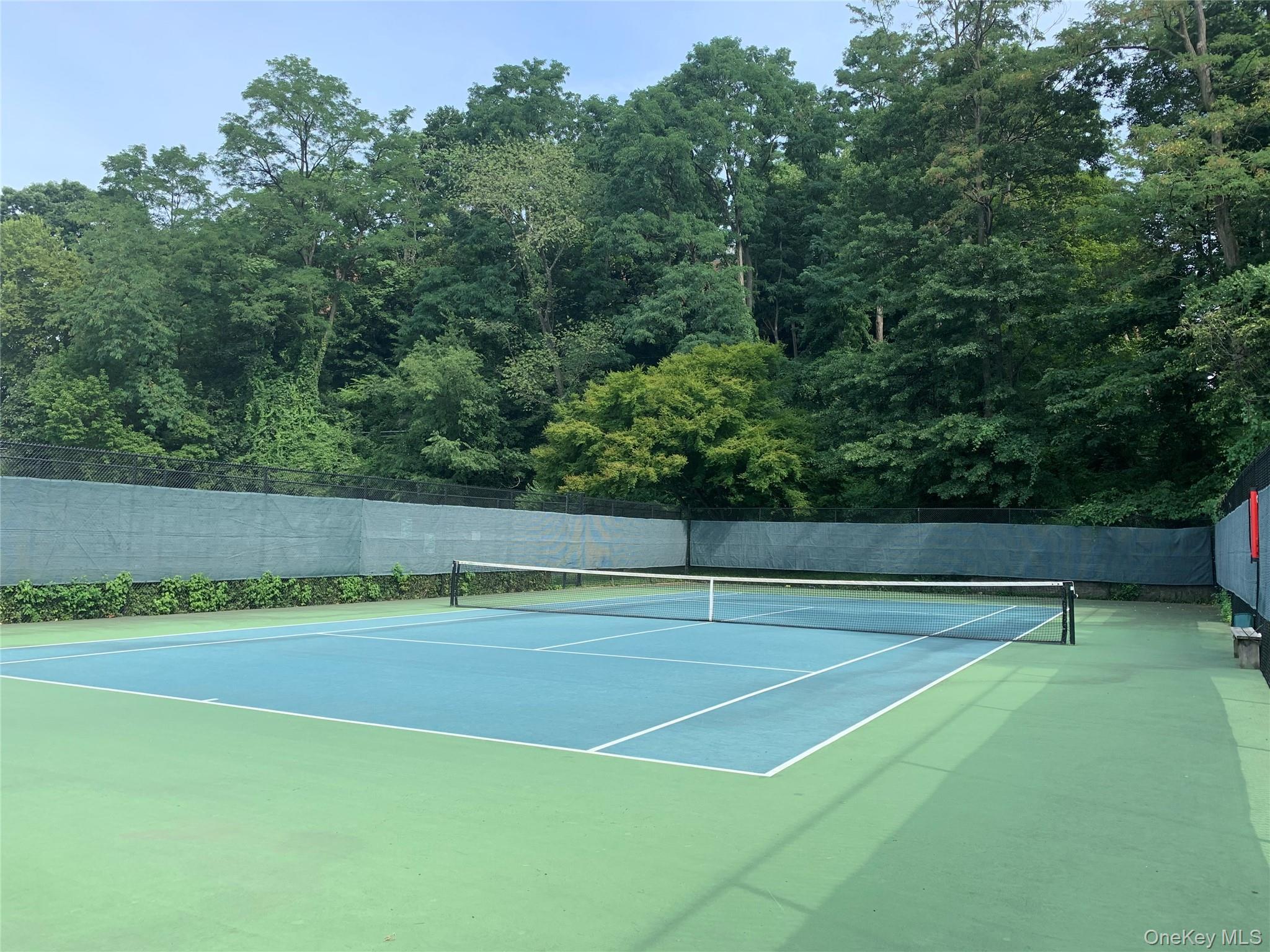 Coop Lake  Westchester County, NY 10708, MLS-978794-15