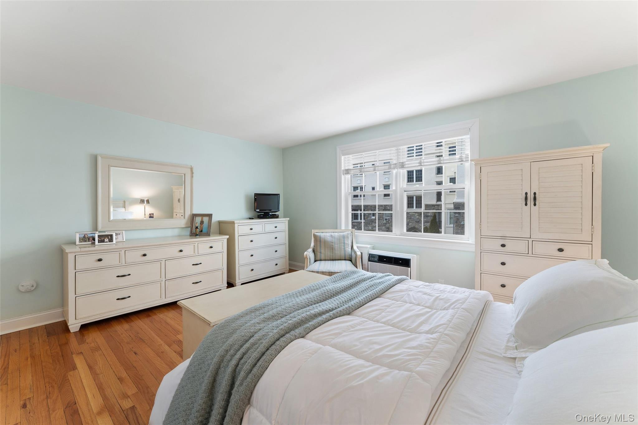 Coop Lake  Westchester County, NY 10708, MLS-978794-8