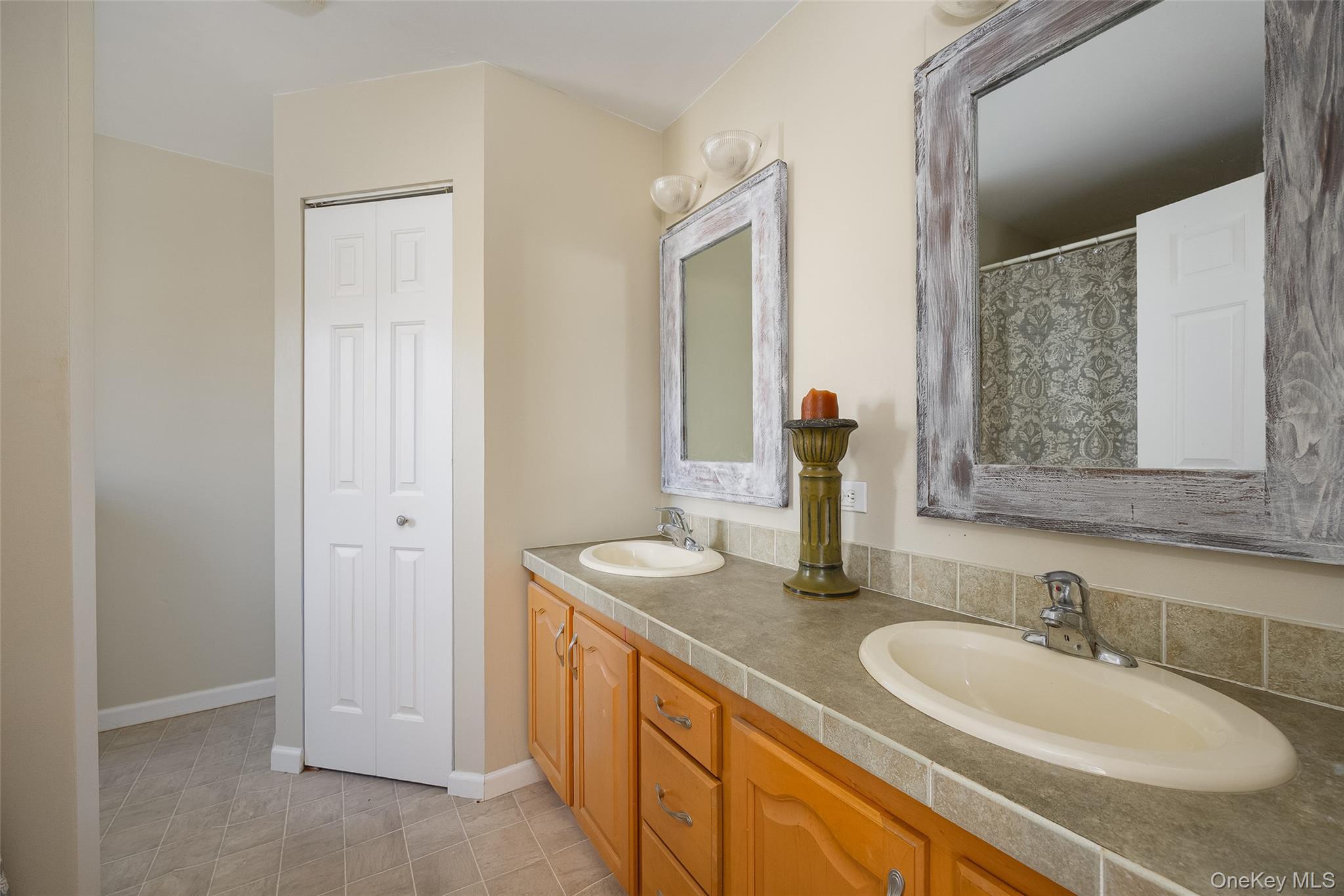 Single Family Milewood  Dutchess County, NY 12545, MLS-978839-18