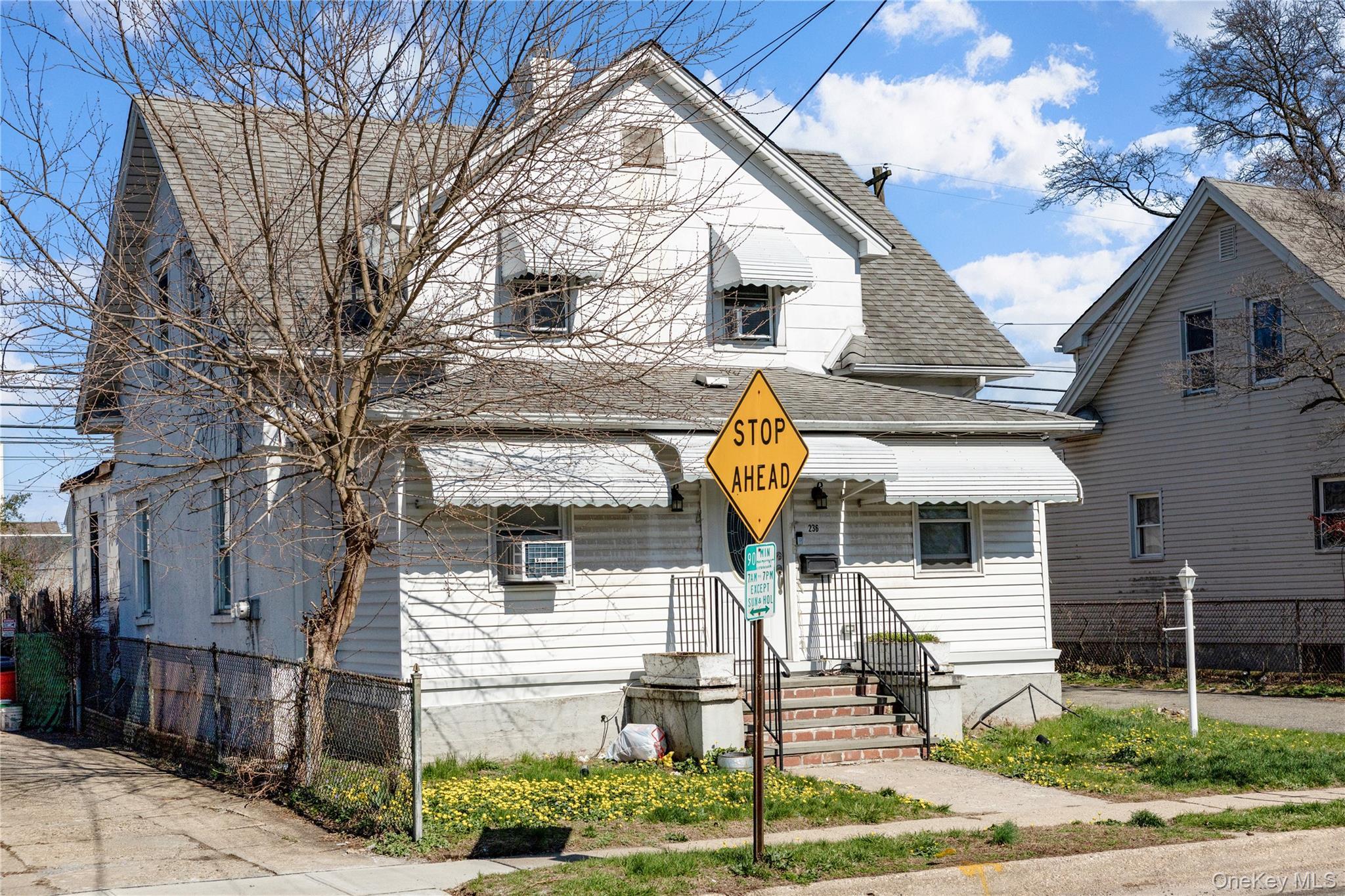 Single Family Maple Place  Nassau County, NY 11501, MLS-978860-3