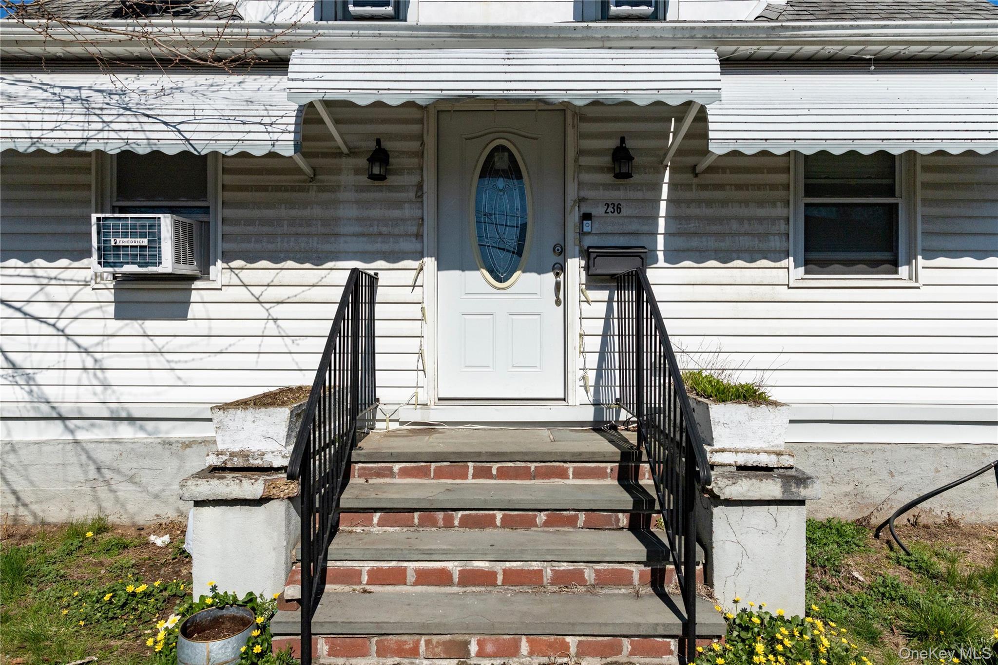 Single Family Maple Place  Nassau County, NY 11501, MLS-978860-4
