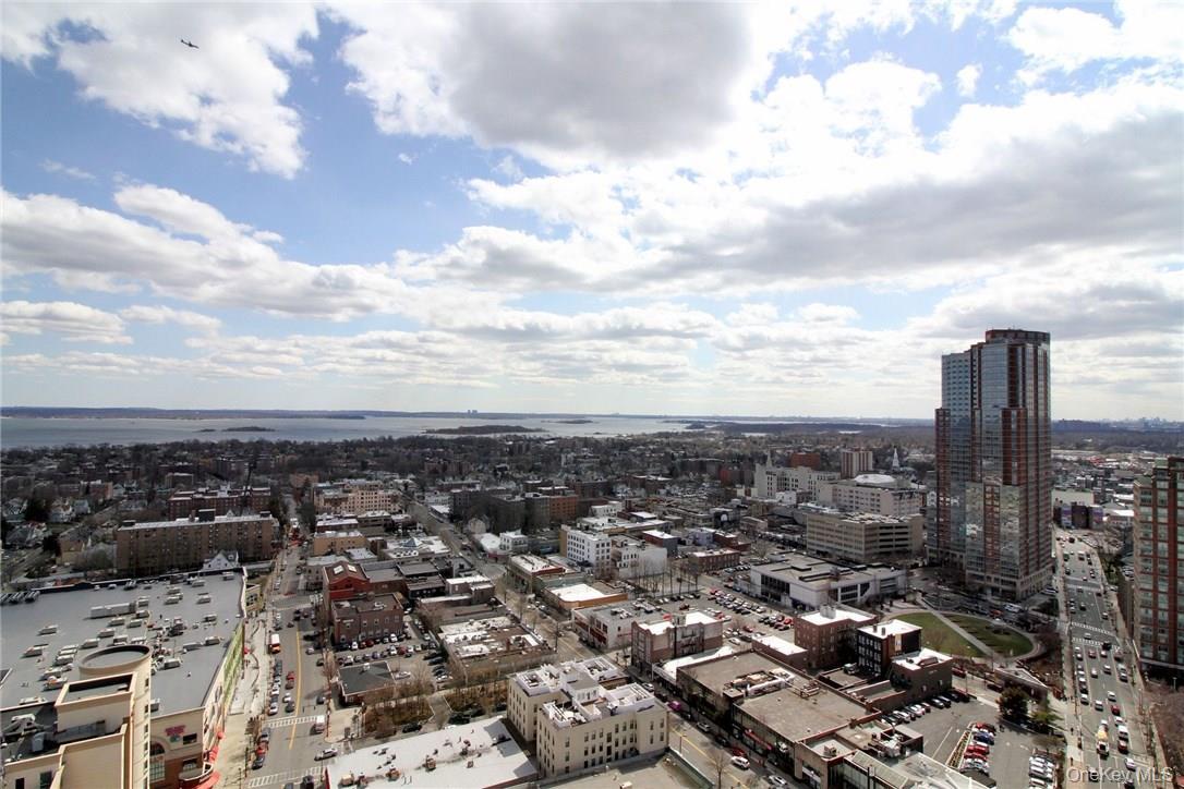 Condo Huguenot  Westchester County, NY 10801, MLS-978861-14