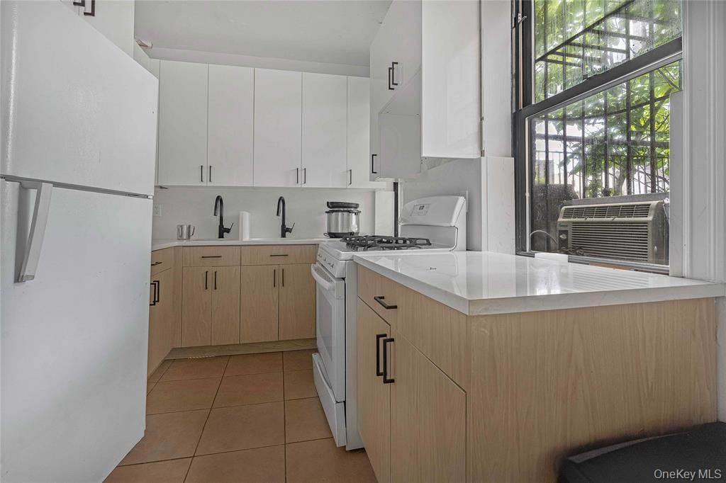 Single Family Bedford Brooklyn, NY 11249, MLS-978864-3