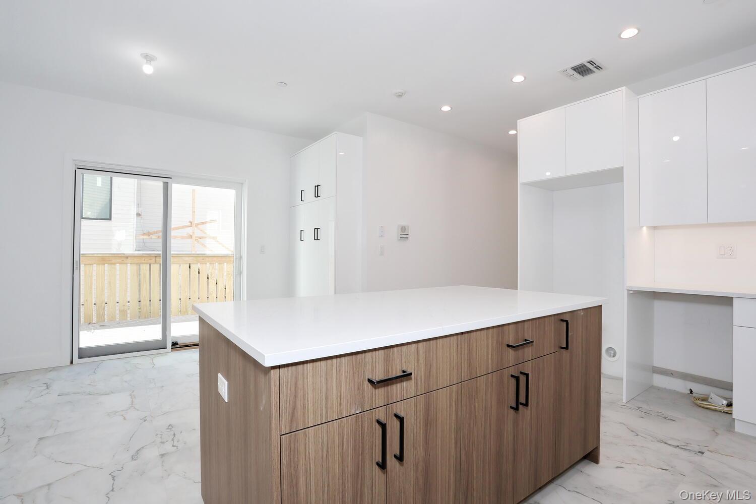 Condo Ewing  Rockland County, NY 10977, MLS-978870-12