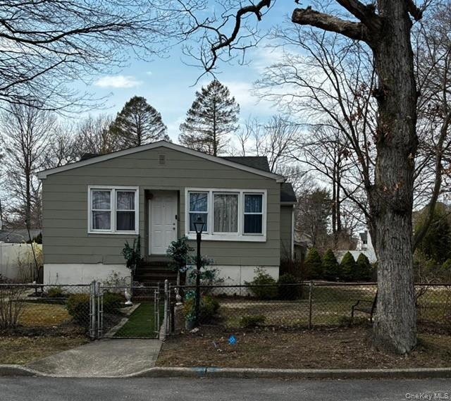 Single Family Central  Suffolk County, NY 11776, MLS-978897-5